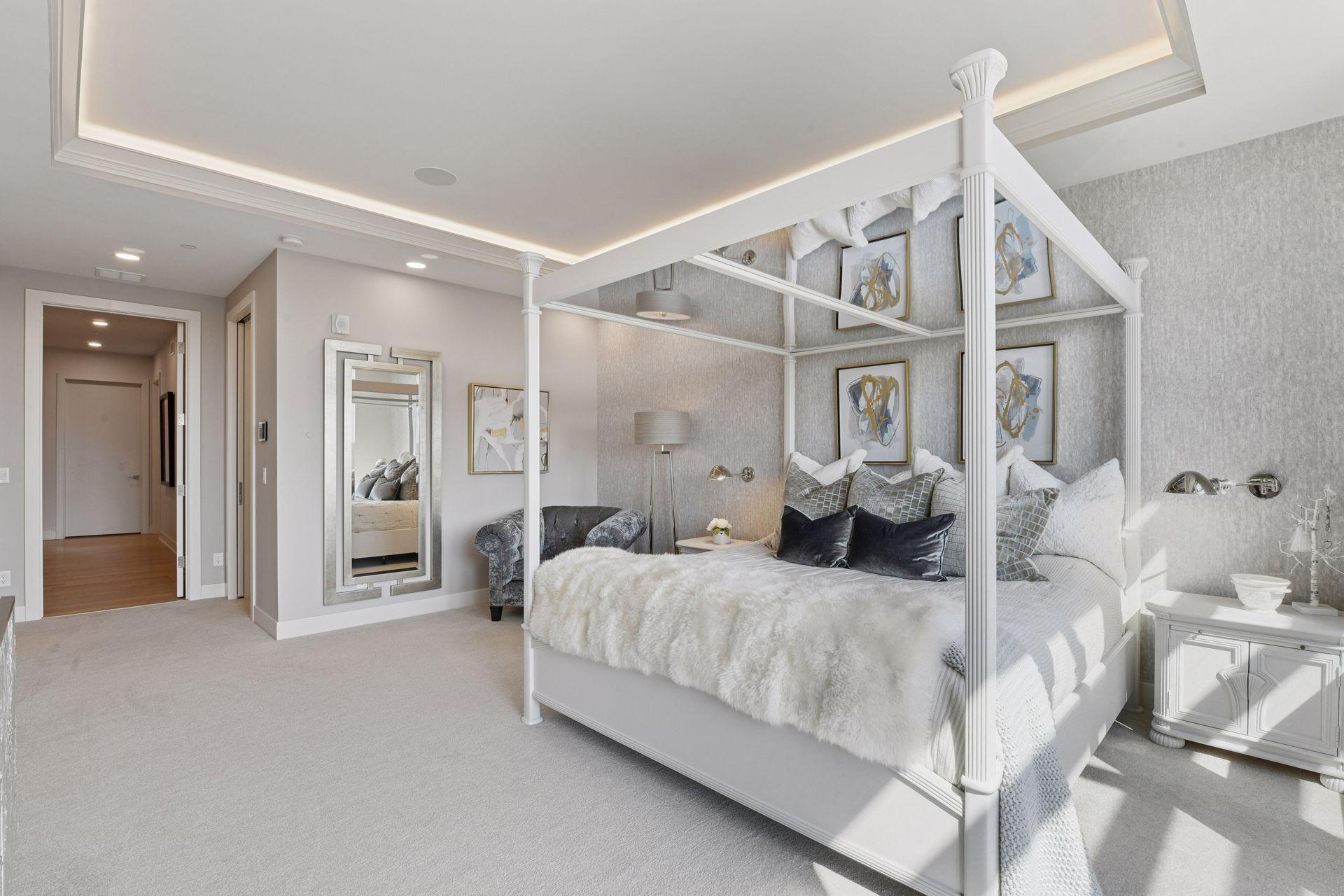 275 Lake Street E Unit: 301