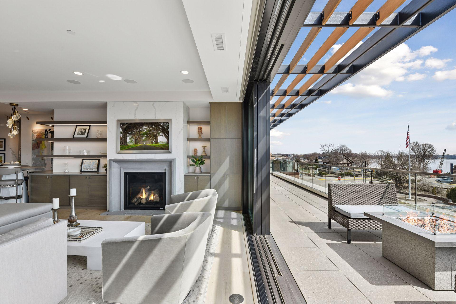 275 Lake Street E Unit: 301