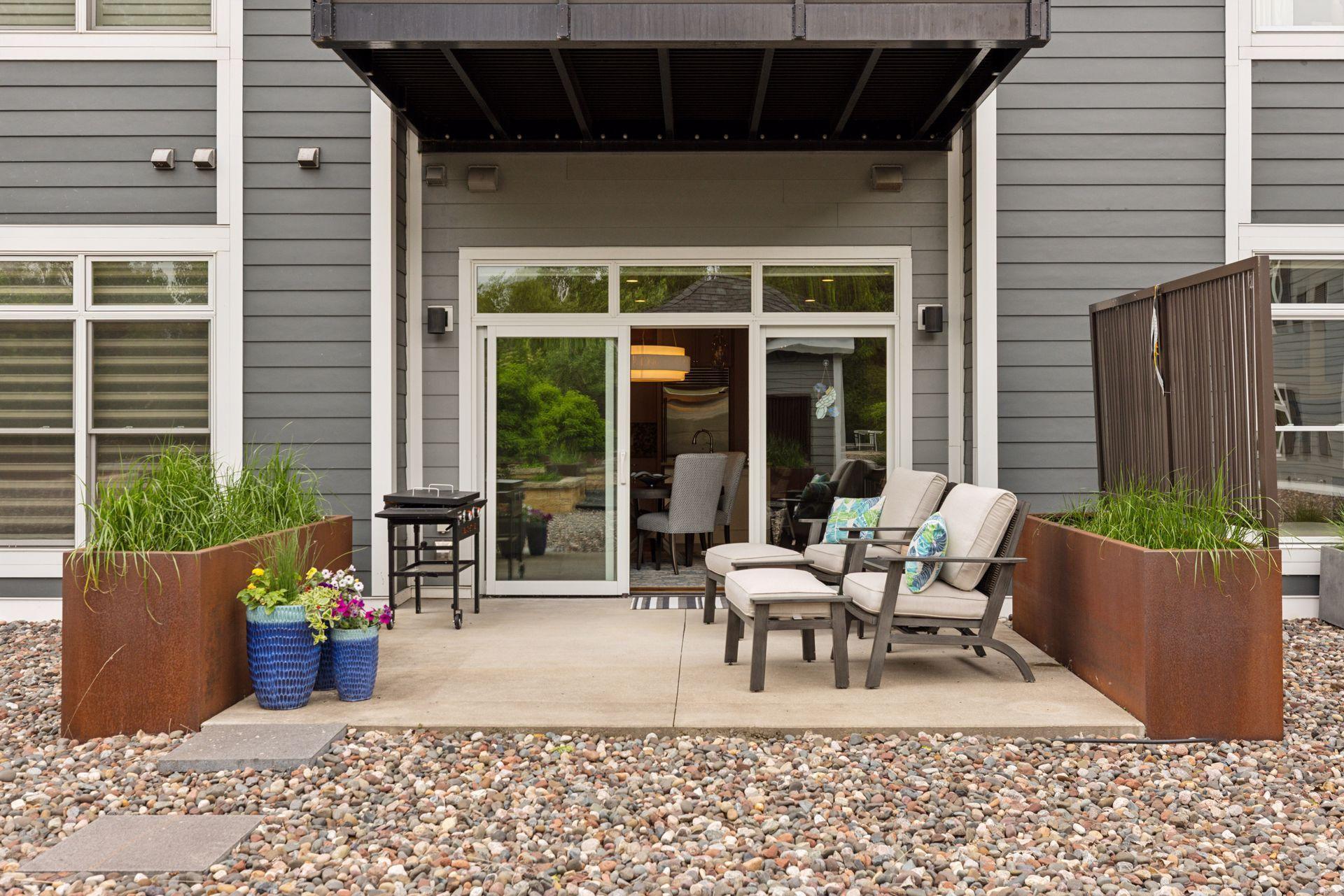 935 Lake Street E Unit: 211