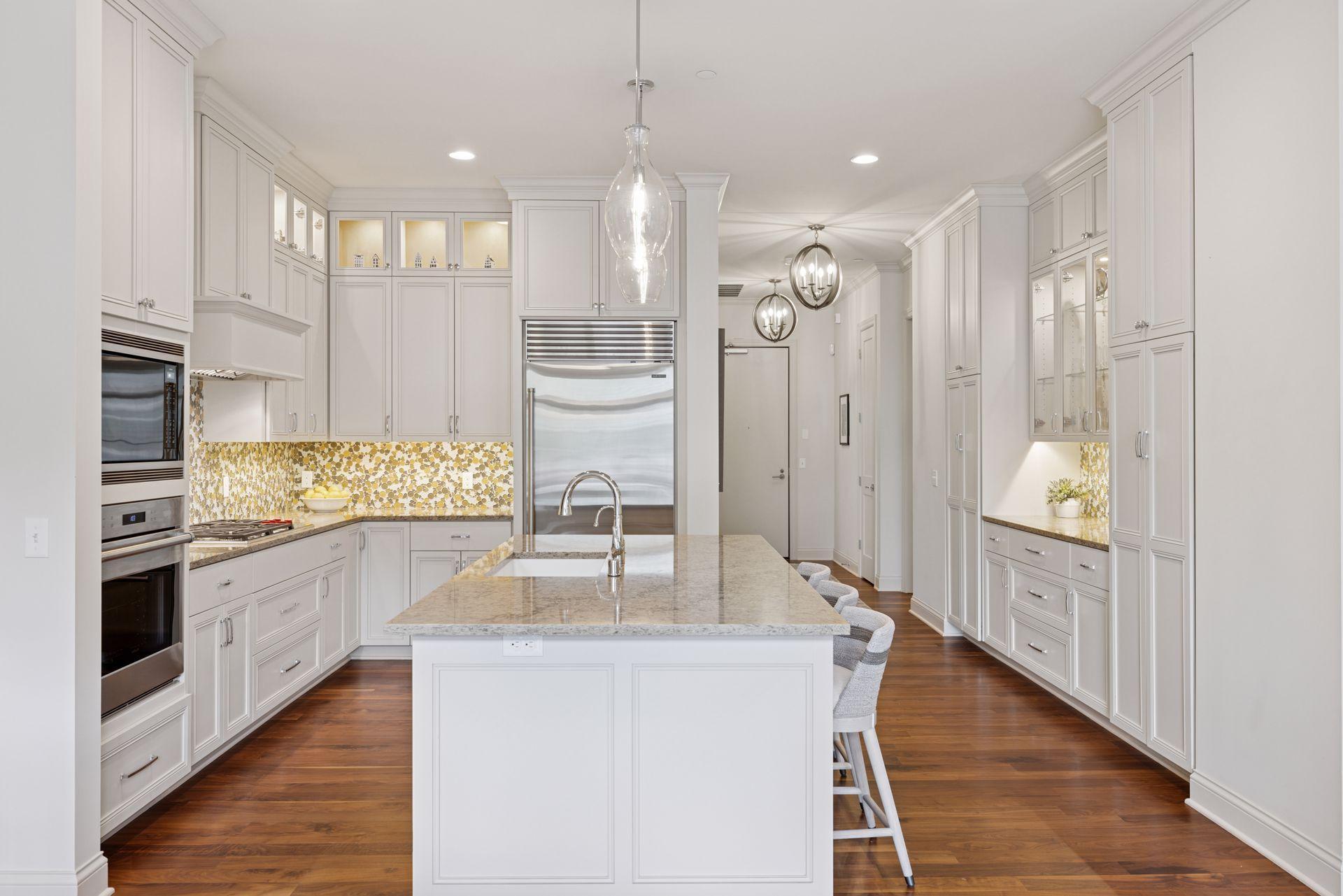 935 Lake Street E Unit: 211