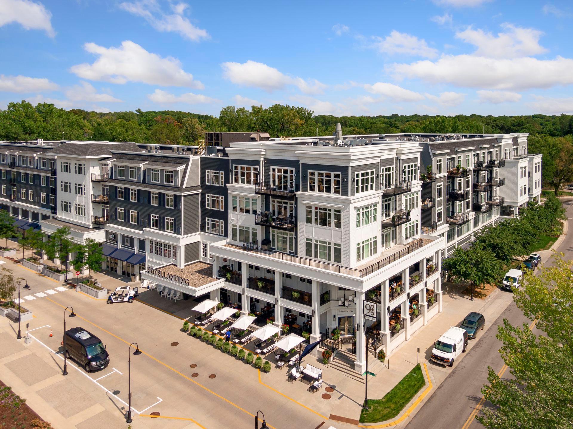 935 Lake Street E Unit: 211