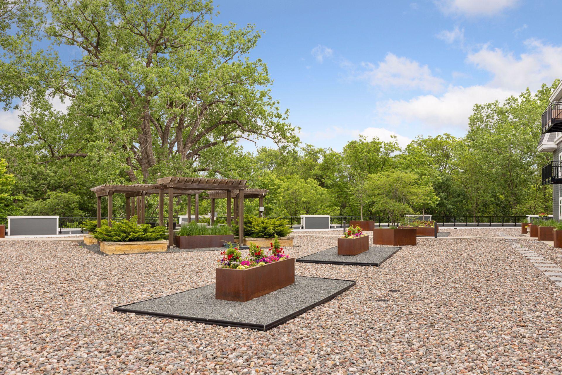 935 Lake Street E Unit: 211