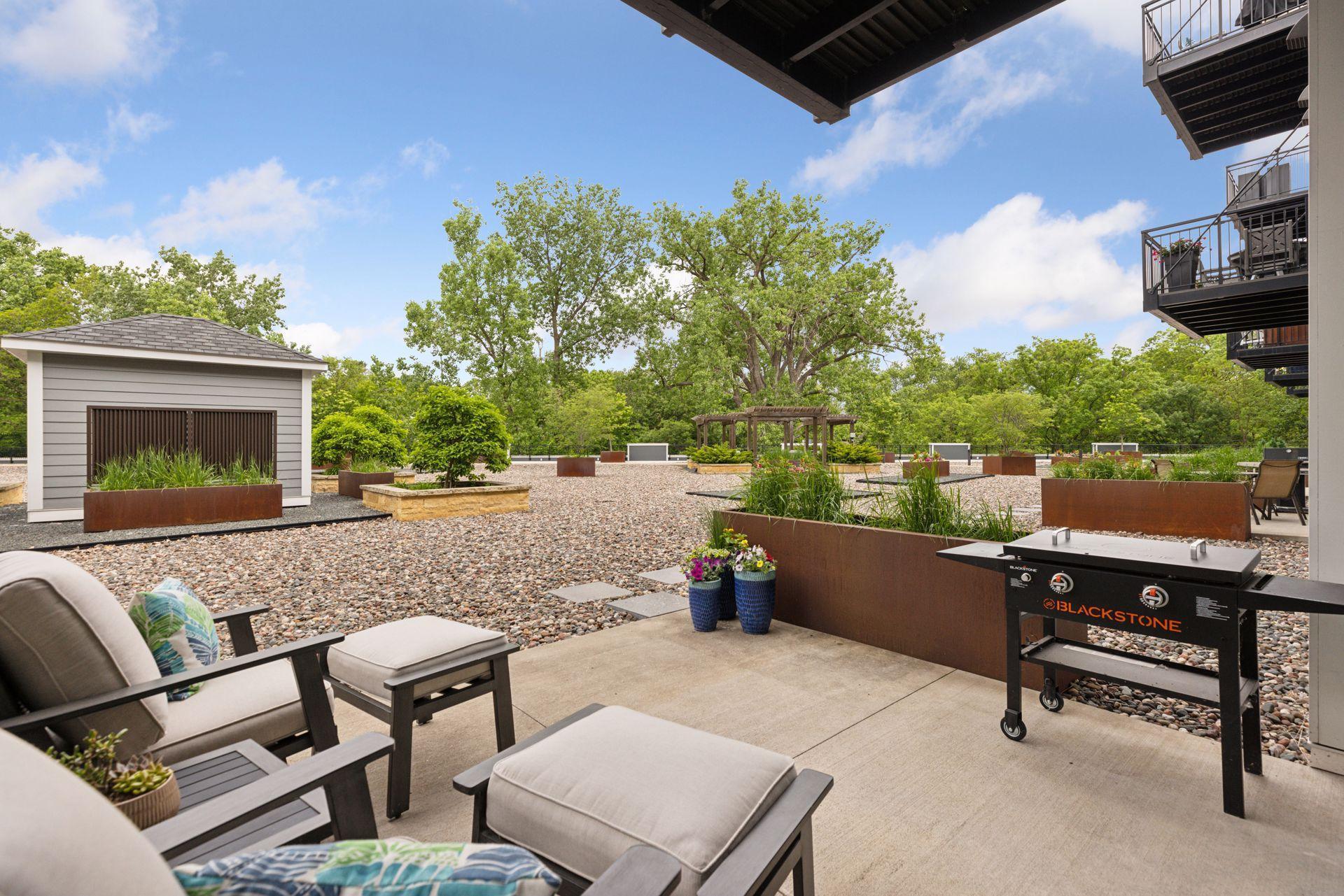 935 Lake Street E Unit: 211