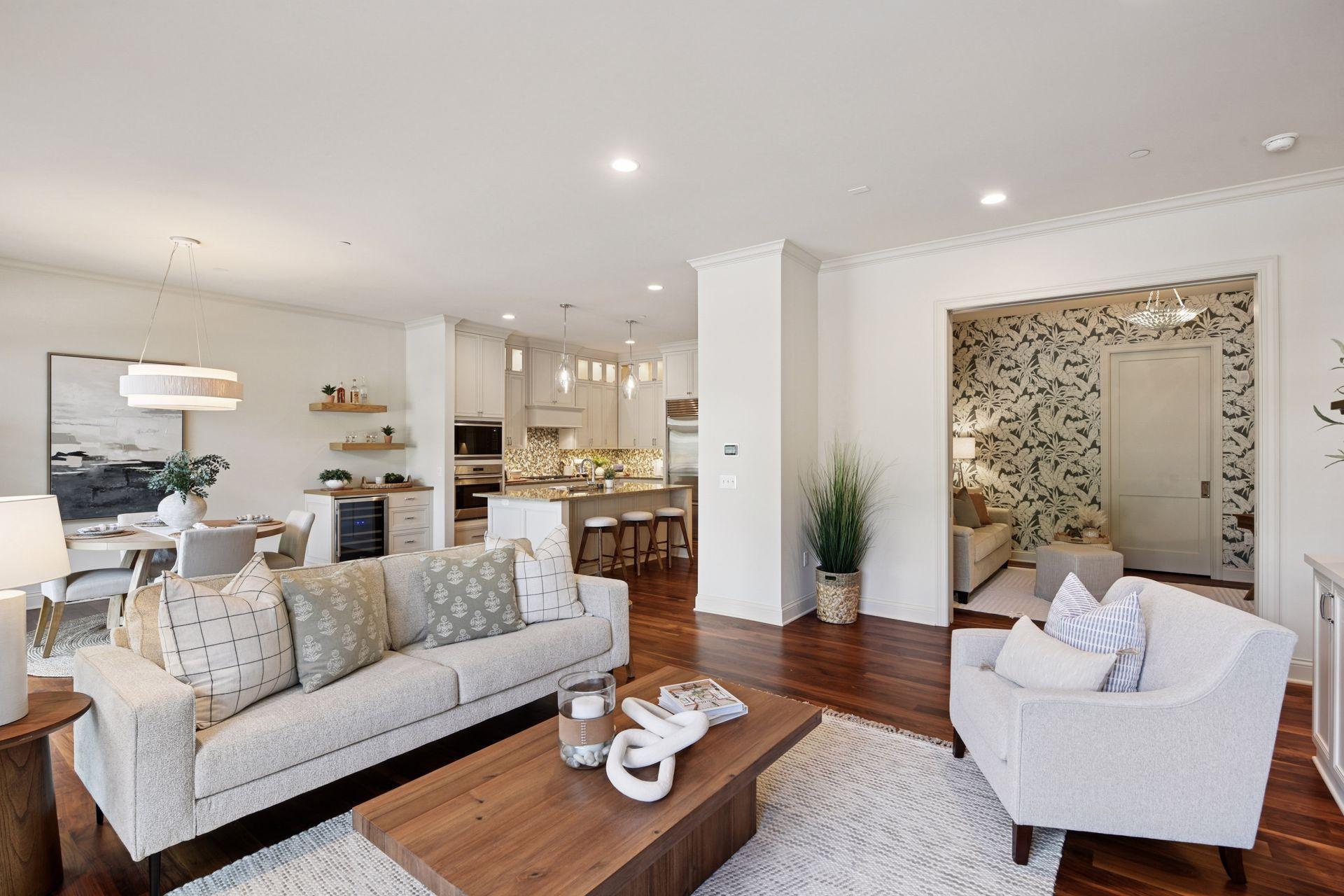 935 Lake Street E Unit: 211