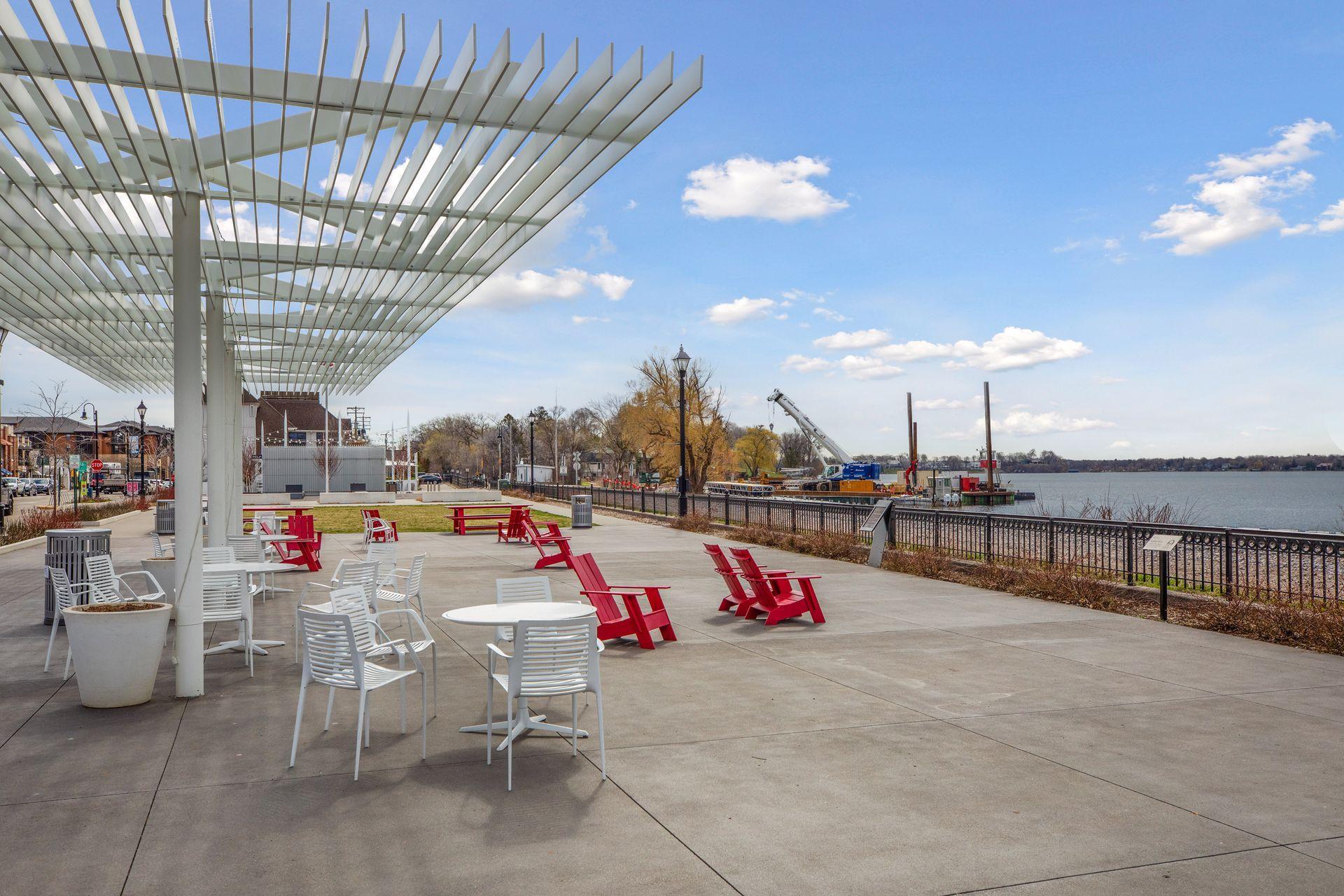 935 Lake Street E Unit: 211