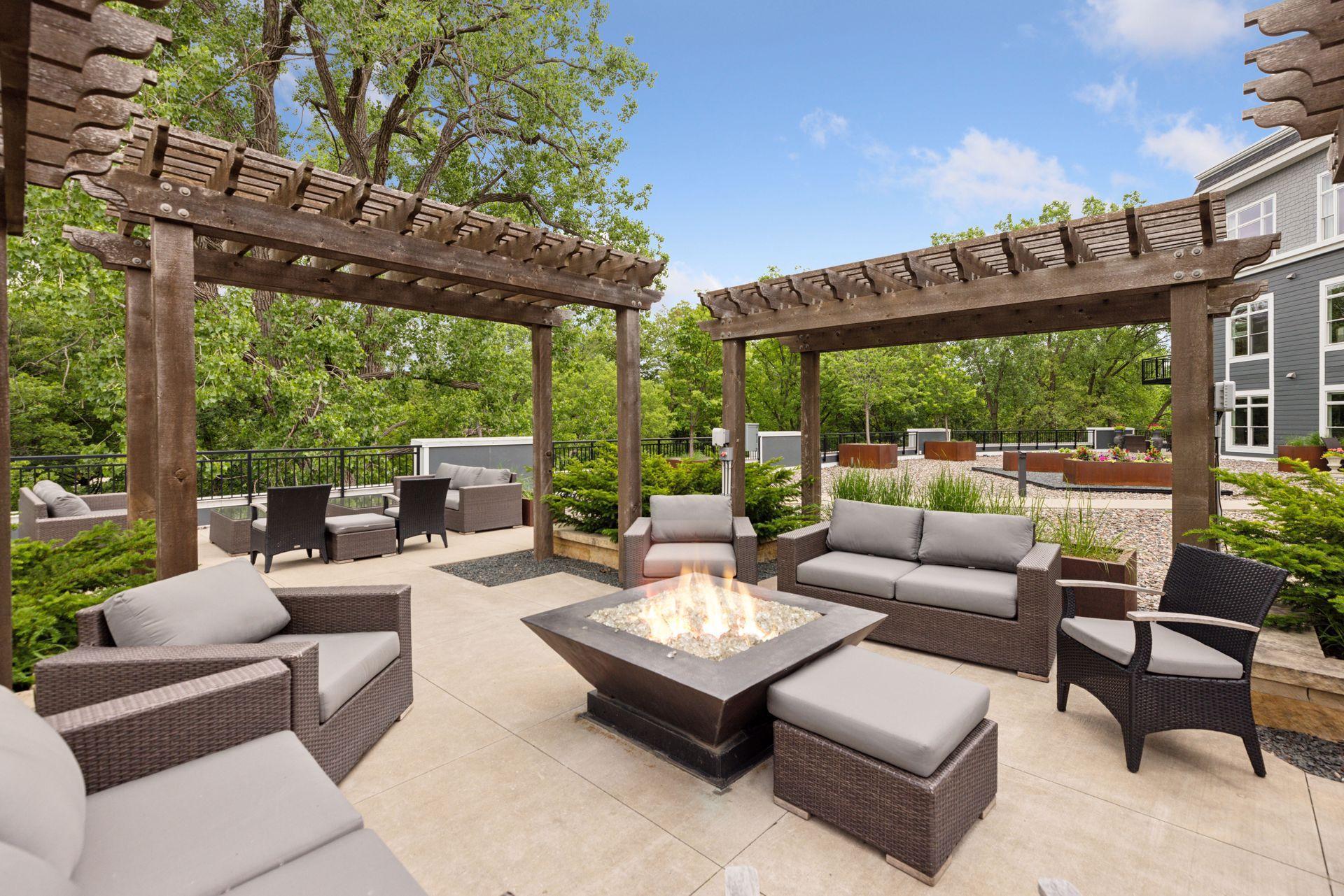 935 Lake Street E Unit: 211