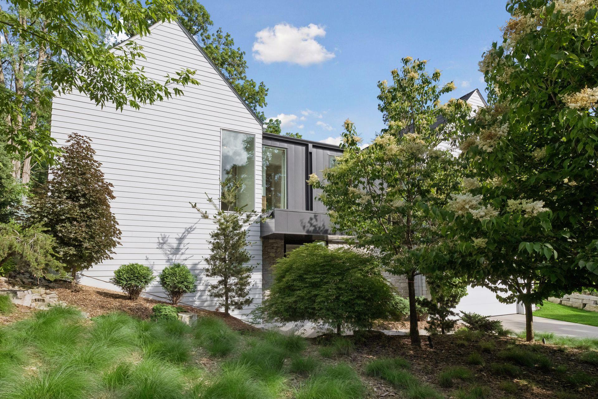 1058 E Circle Drive