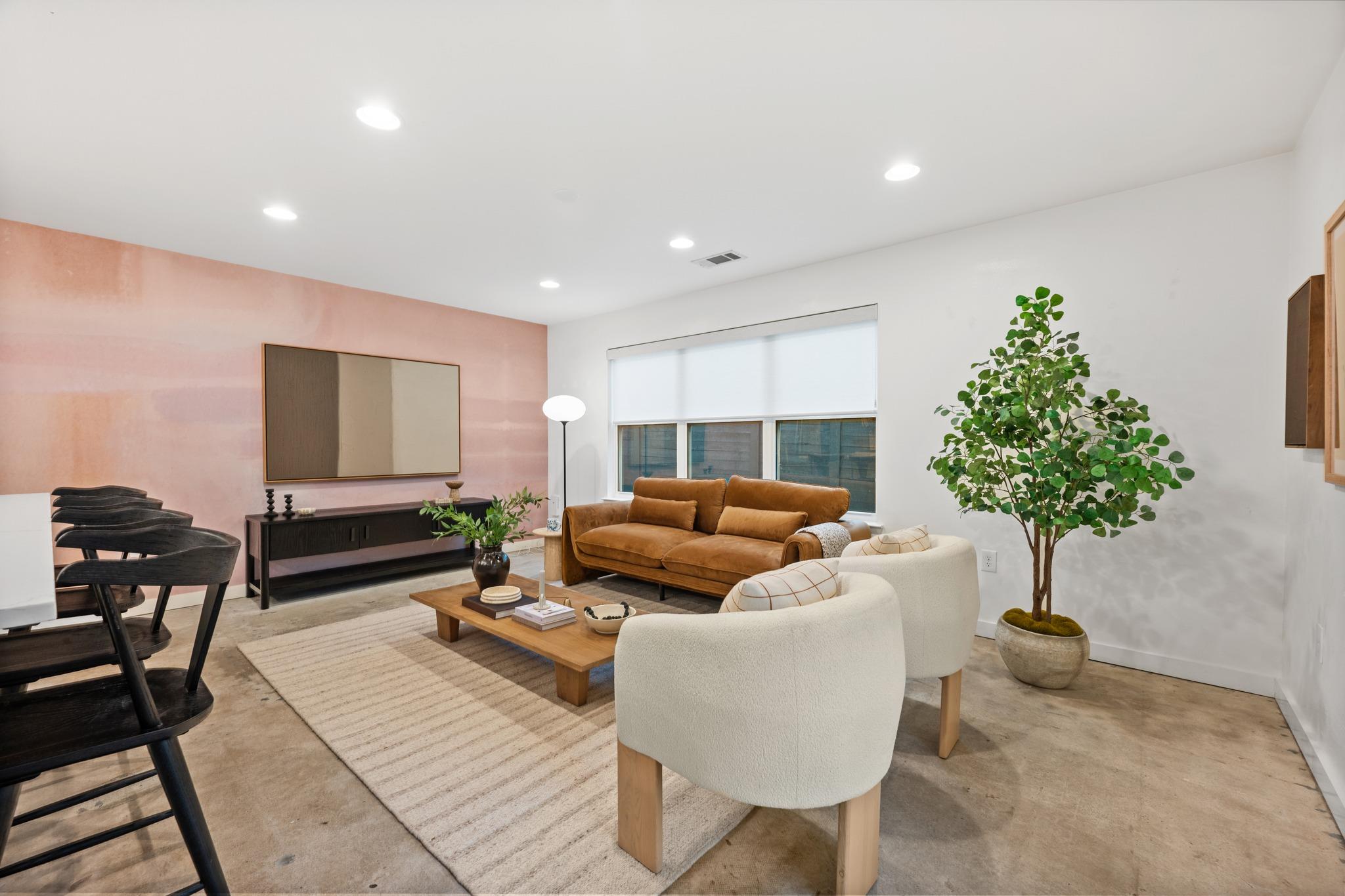 3507 Garden Villa LN