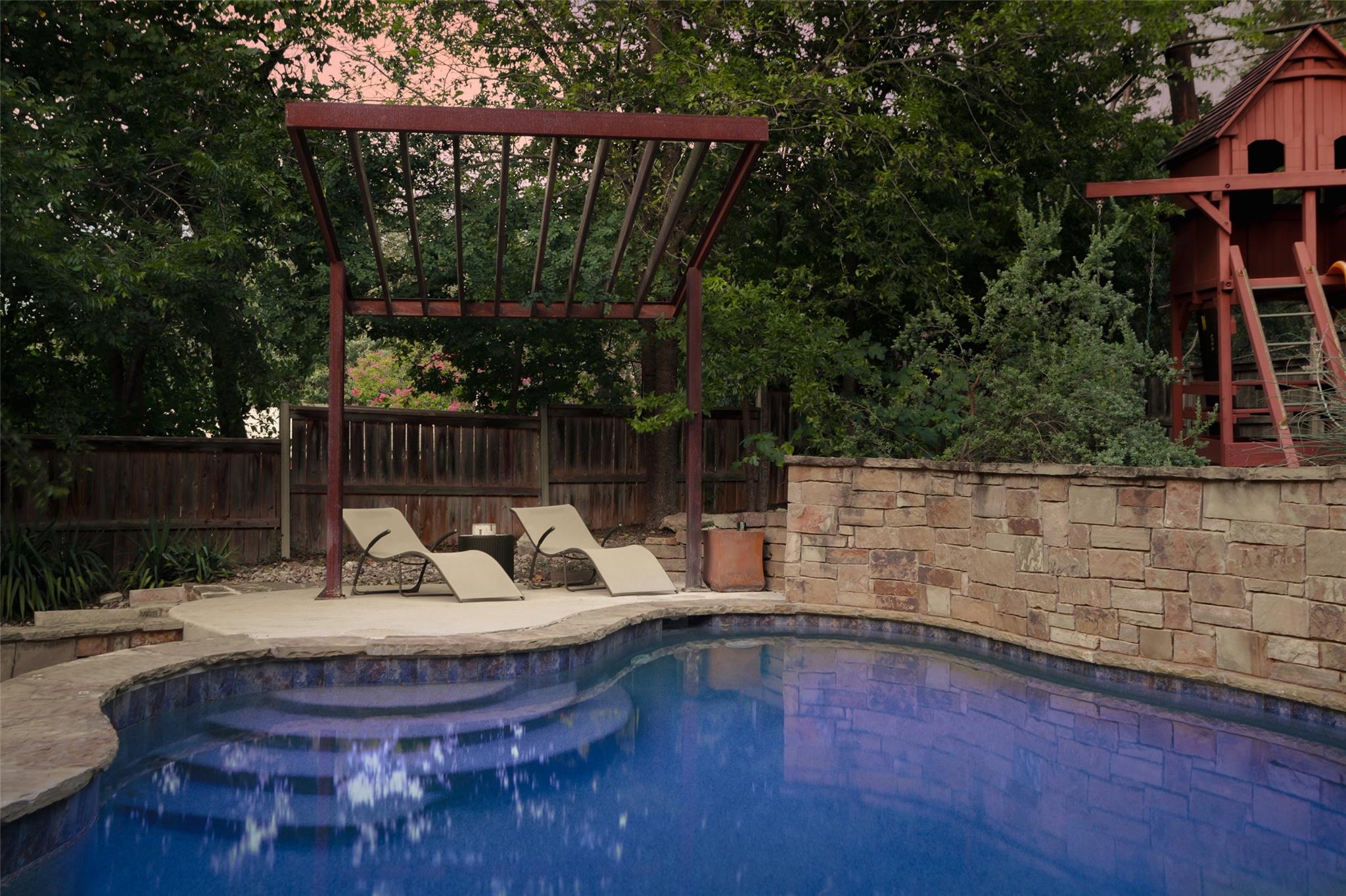 1503 Cliffside DR