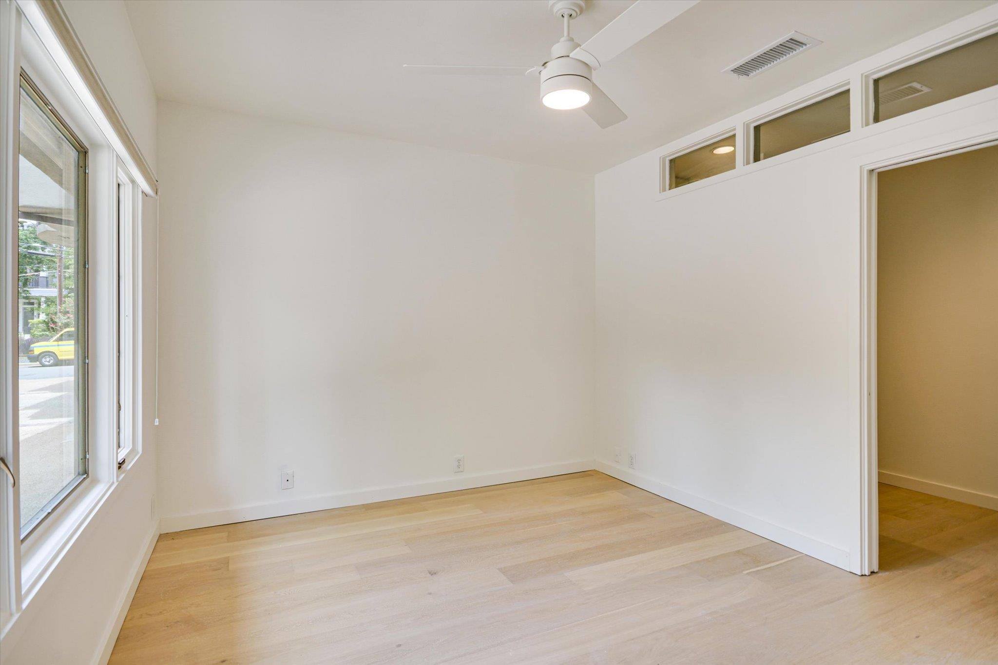 1111 W 12th ST # 118