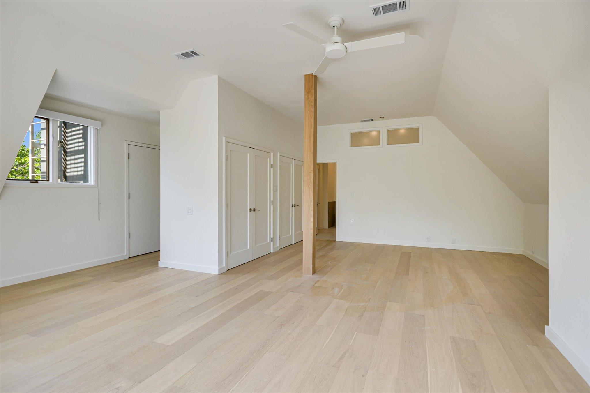 1111 W 12th ST # 118