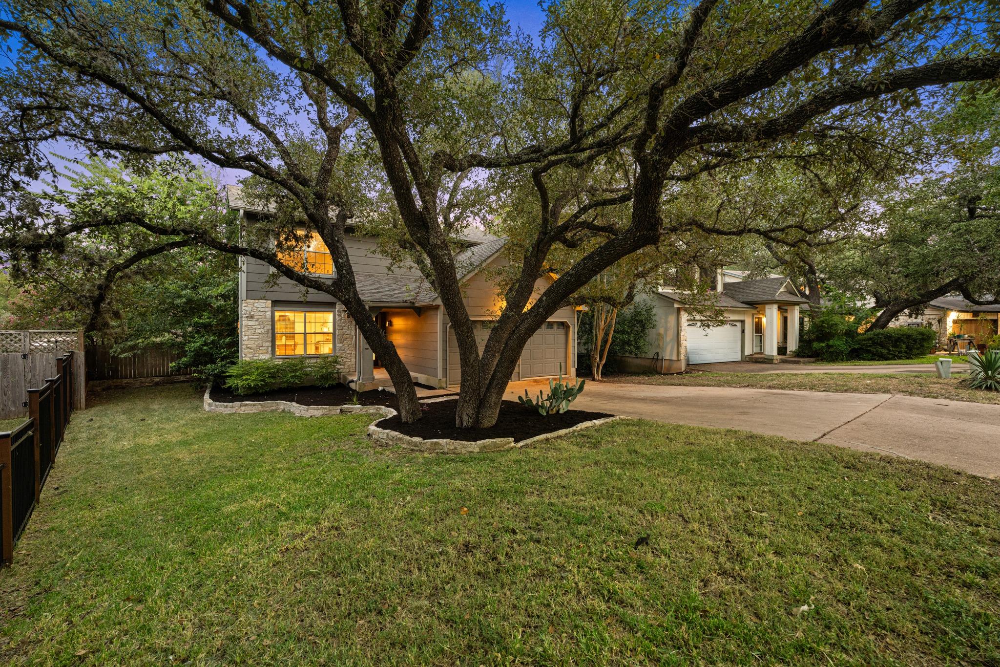 7819 Palacios DR