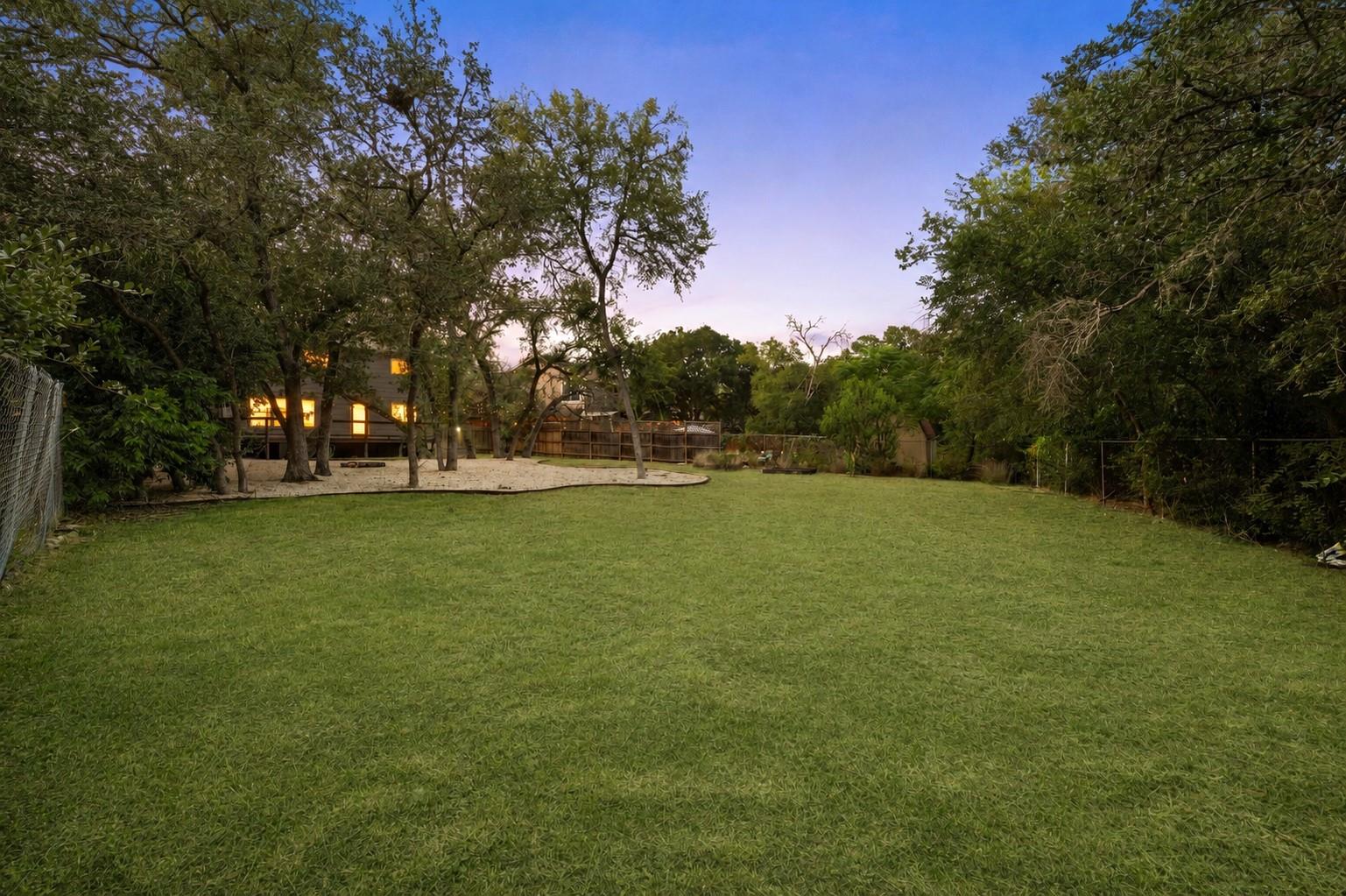 7819 Palacios DR