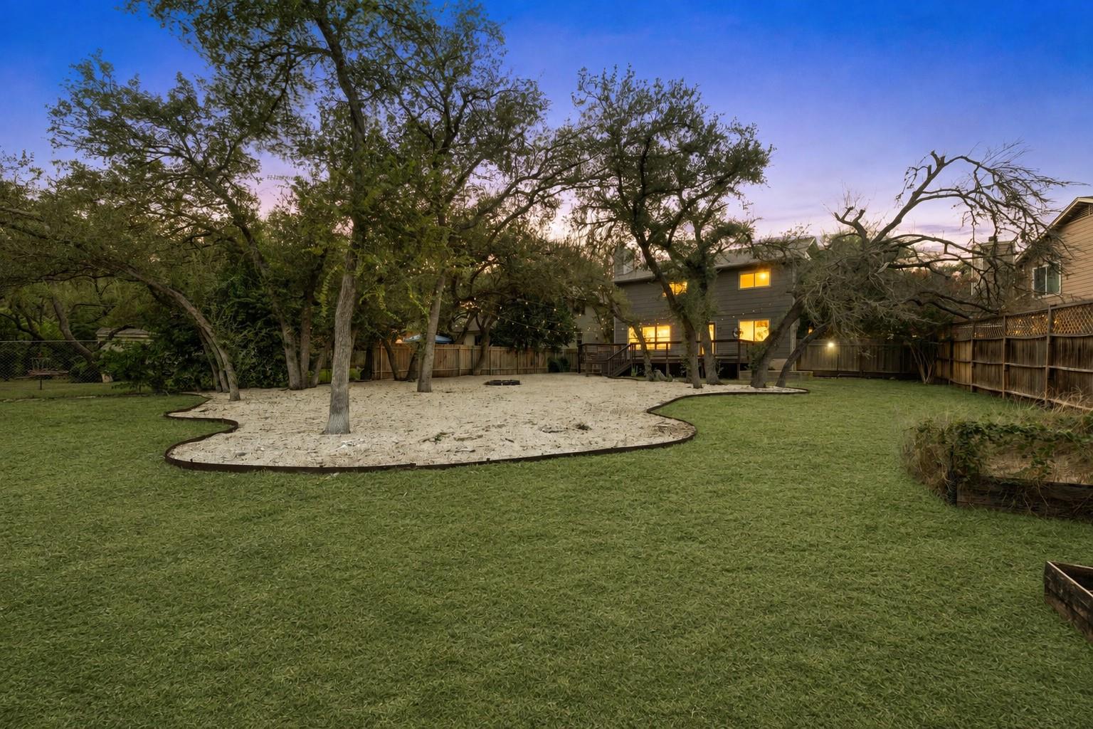 7819 Palacios DR