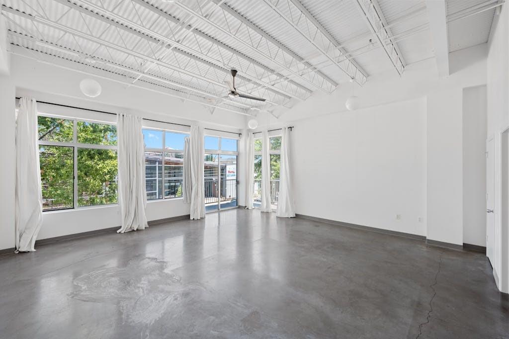 2401 E 6th ST # 24