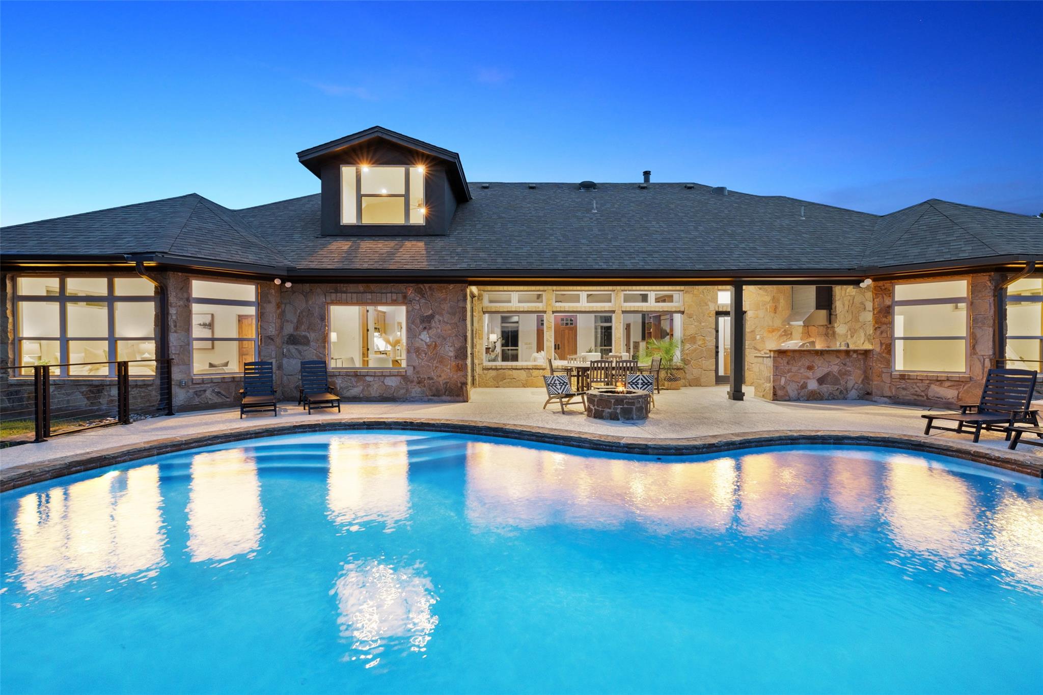 321 Hannah DR
