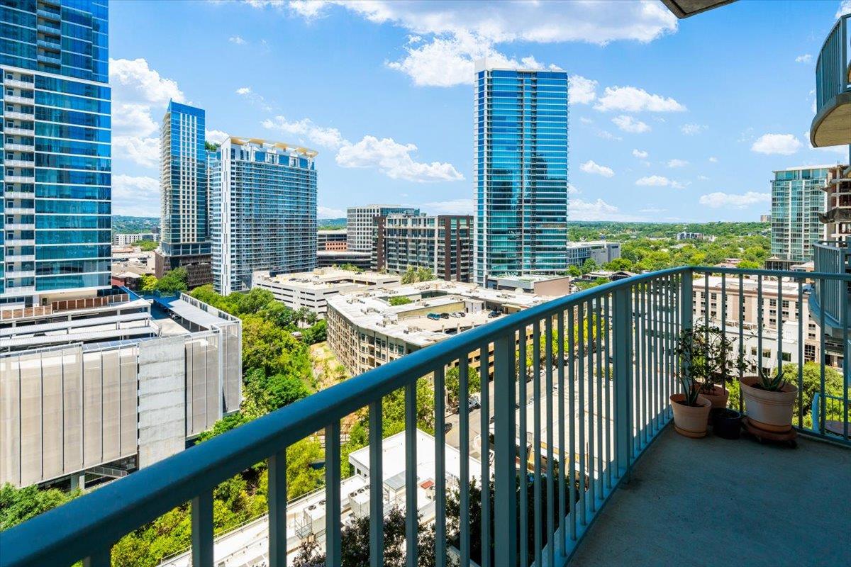 360 Nueces ST # 1408