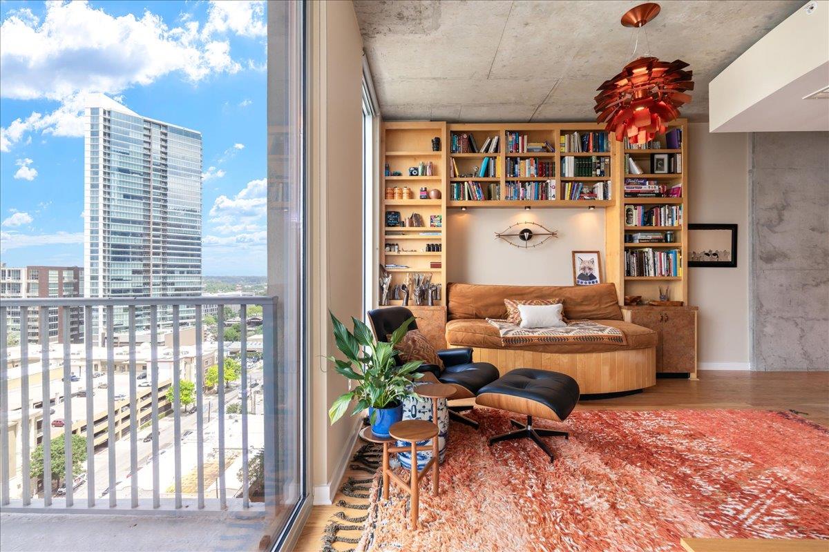 360 Nueces ST # 1408