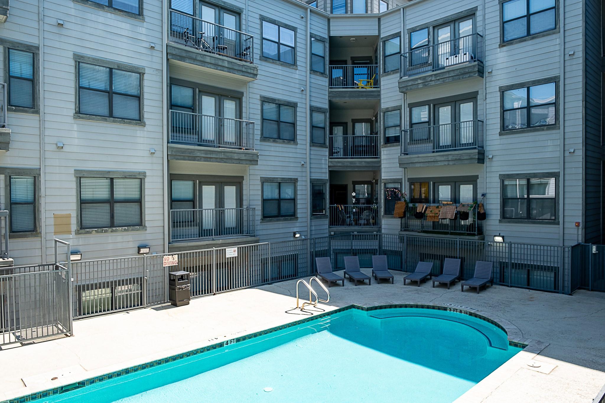 2502 Leon ST # 309