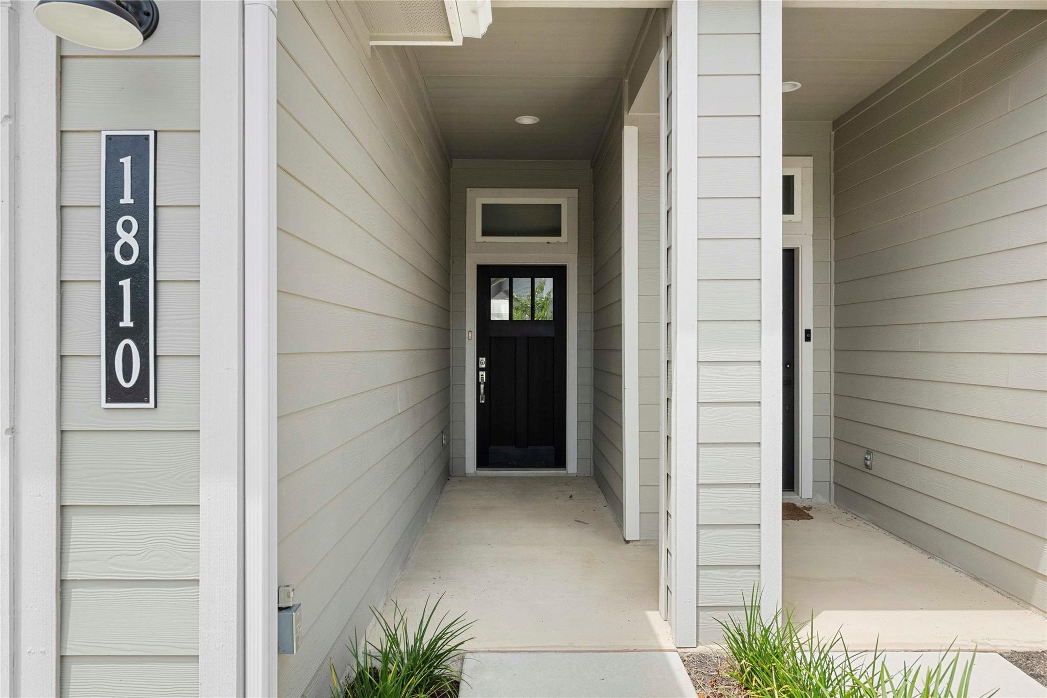 1810 Roseburg DR