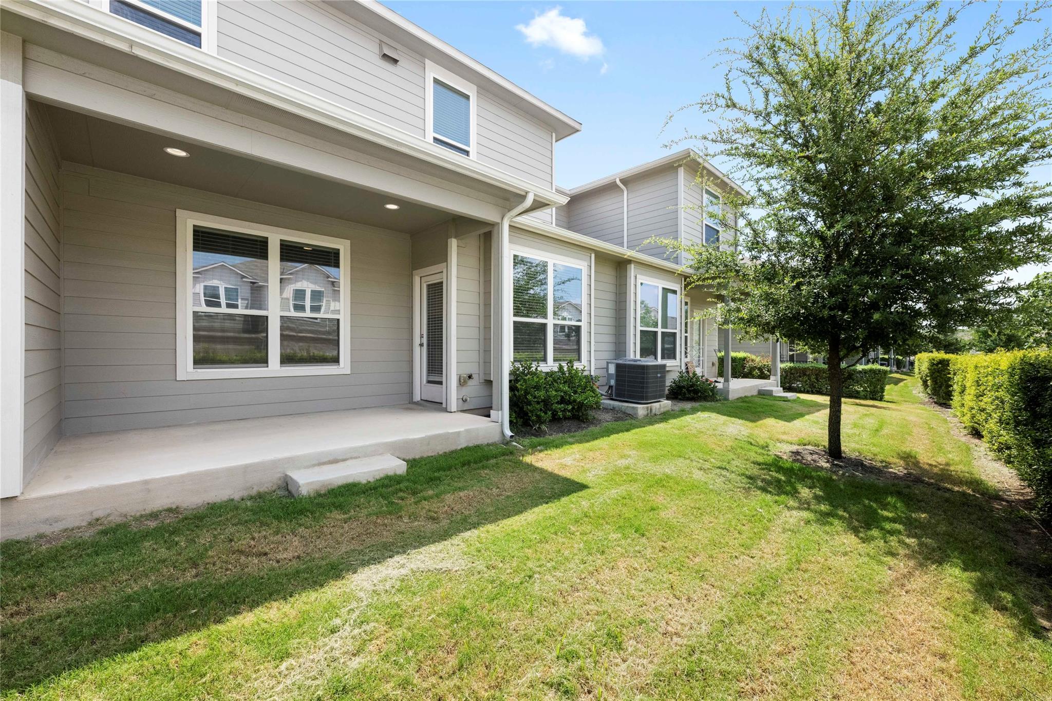 1810 Roseburg DR
