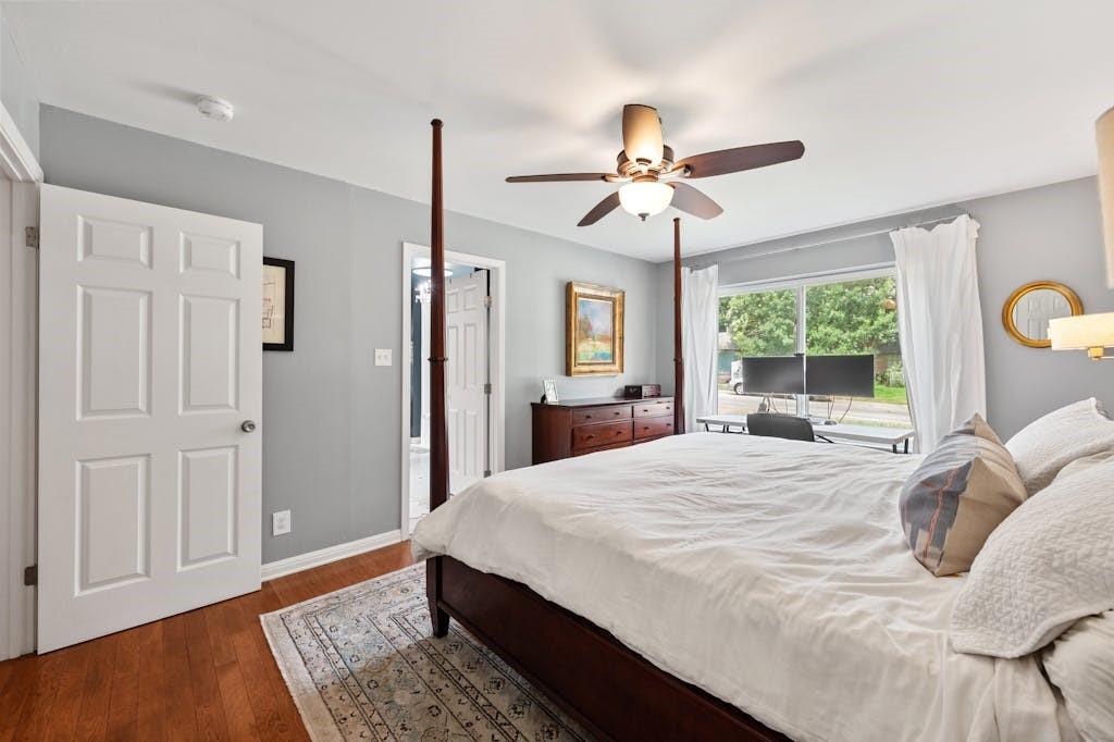 2609 Friar Tuck LN