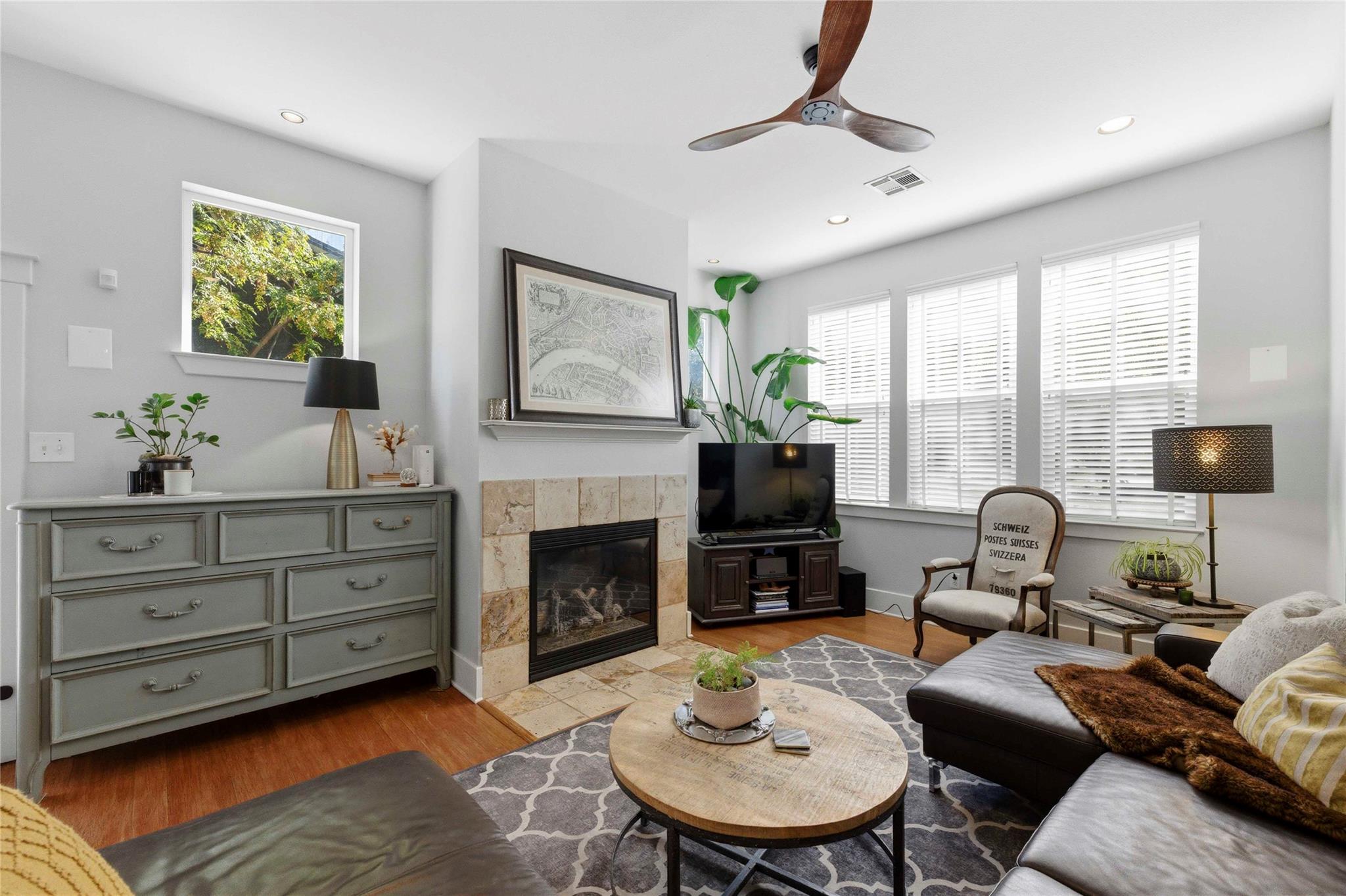 2128 Sage Creek LOOP