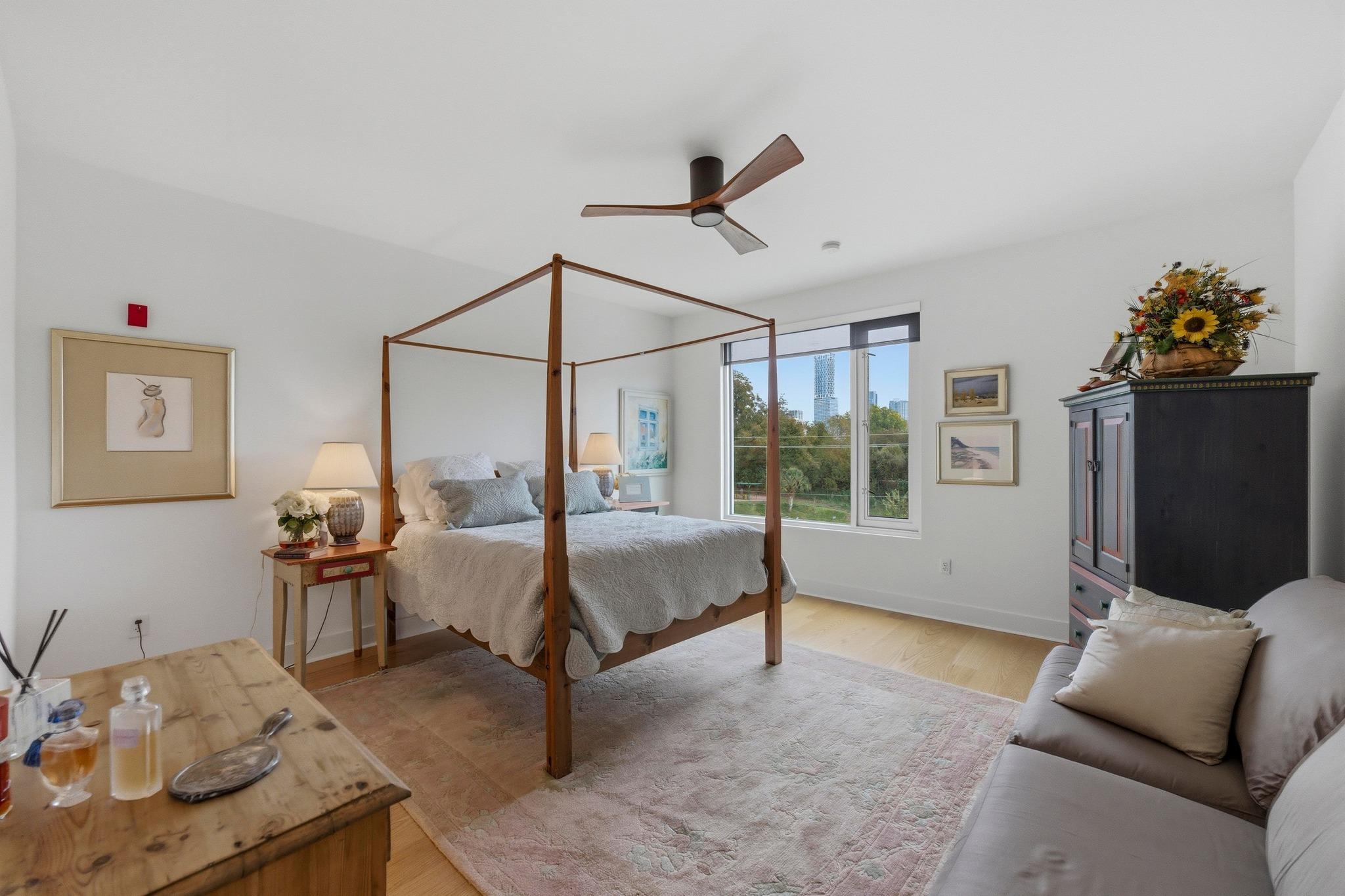 210 Lee Barton DR # 401