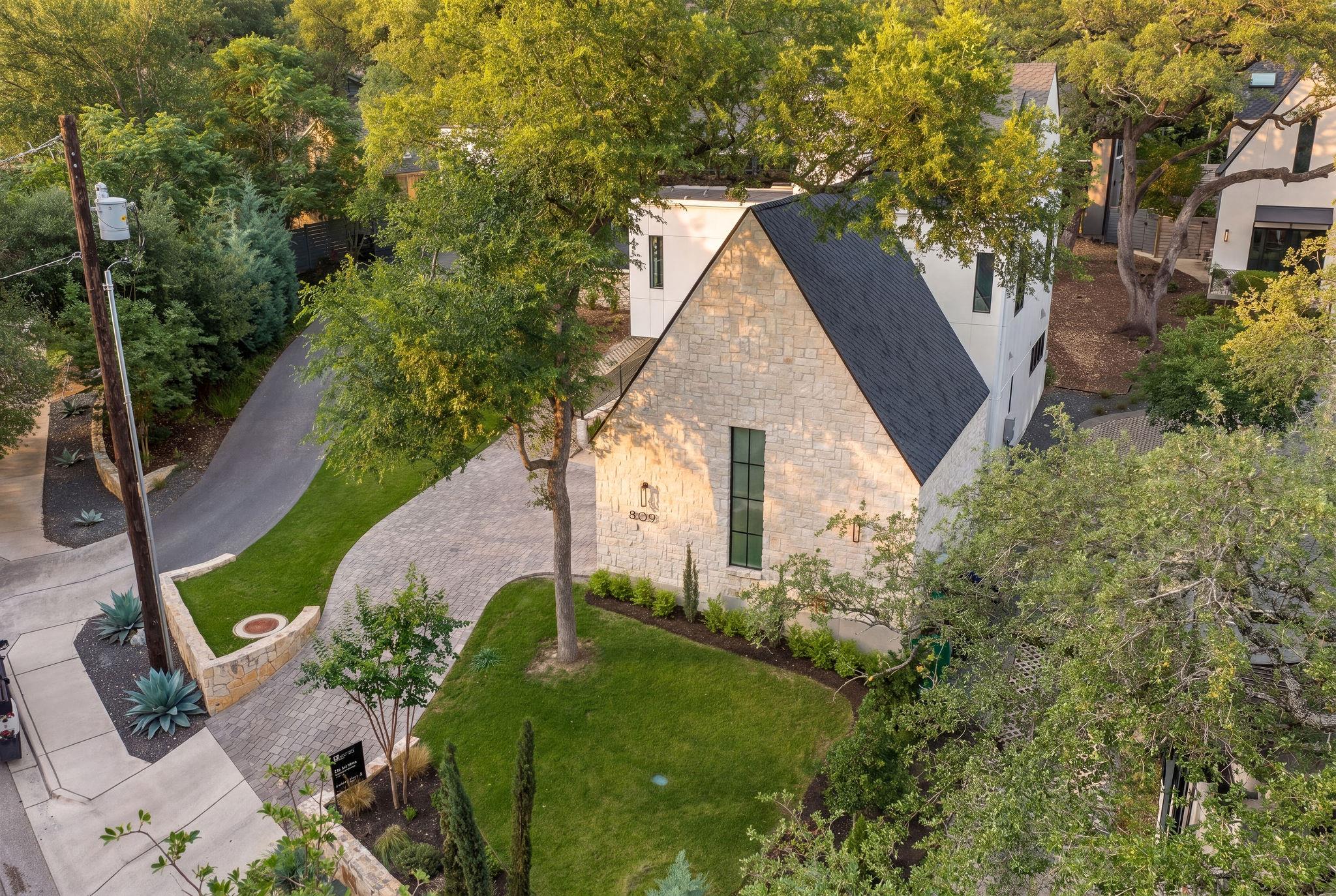 809 Mariposa DR # 1