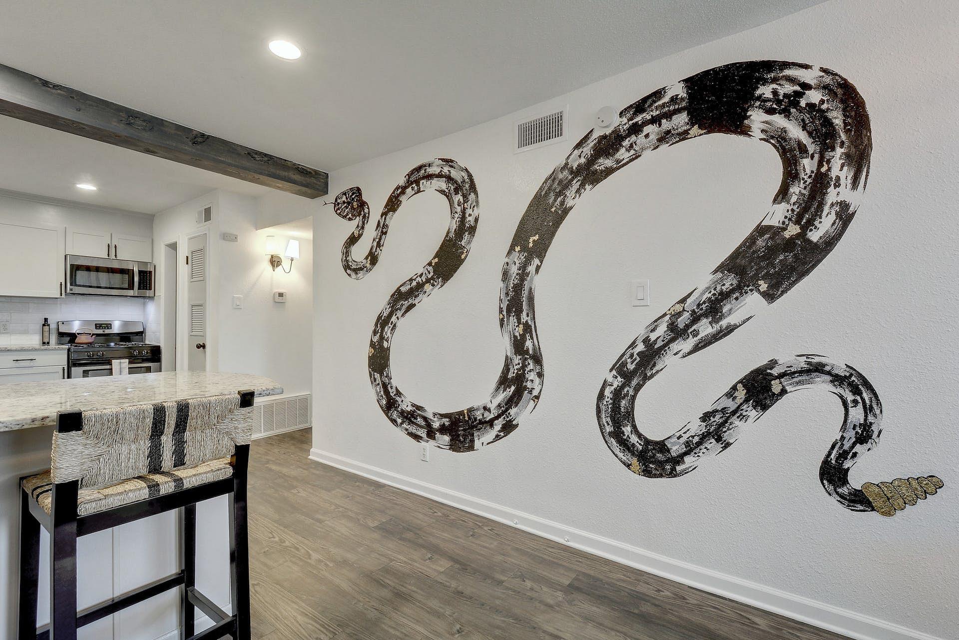 1202 Newning Ave # 202