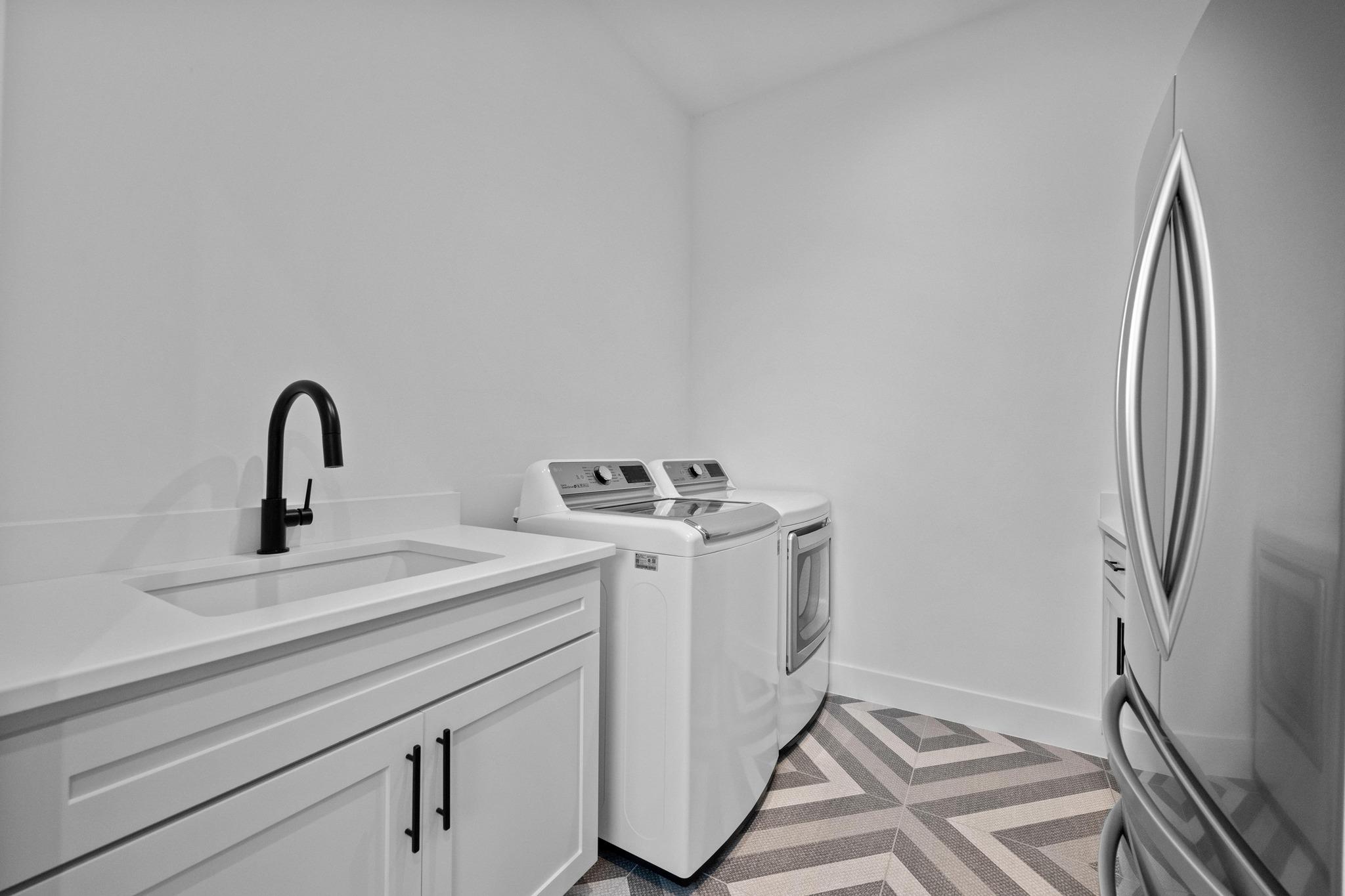 111 Rock N Robyn Trail