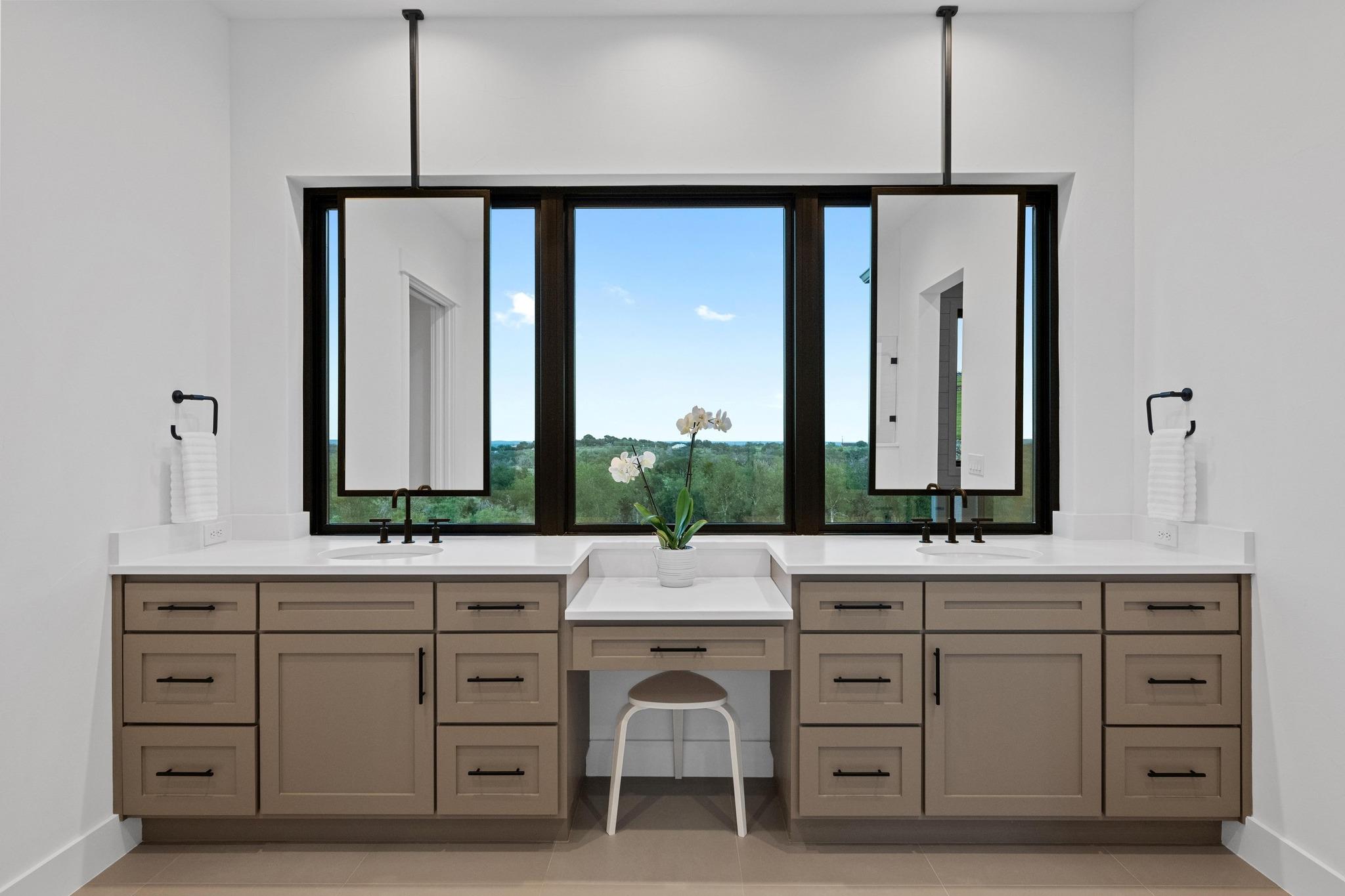 111 Rock N Robyn Trail