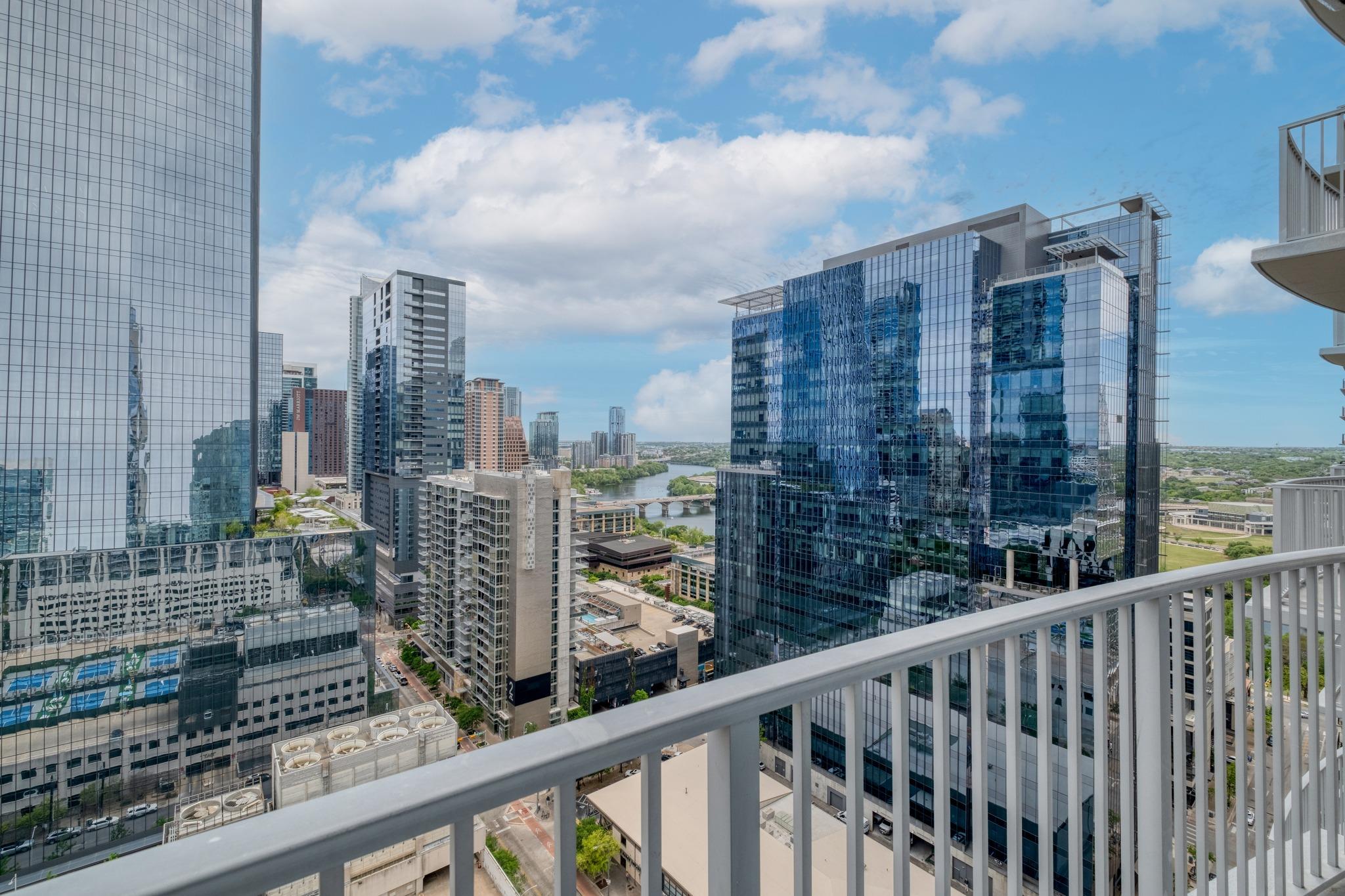 360 Nueces ST # 2407