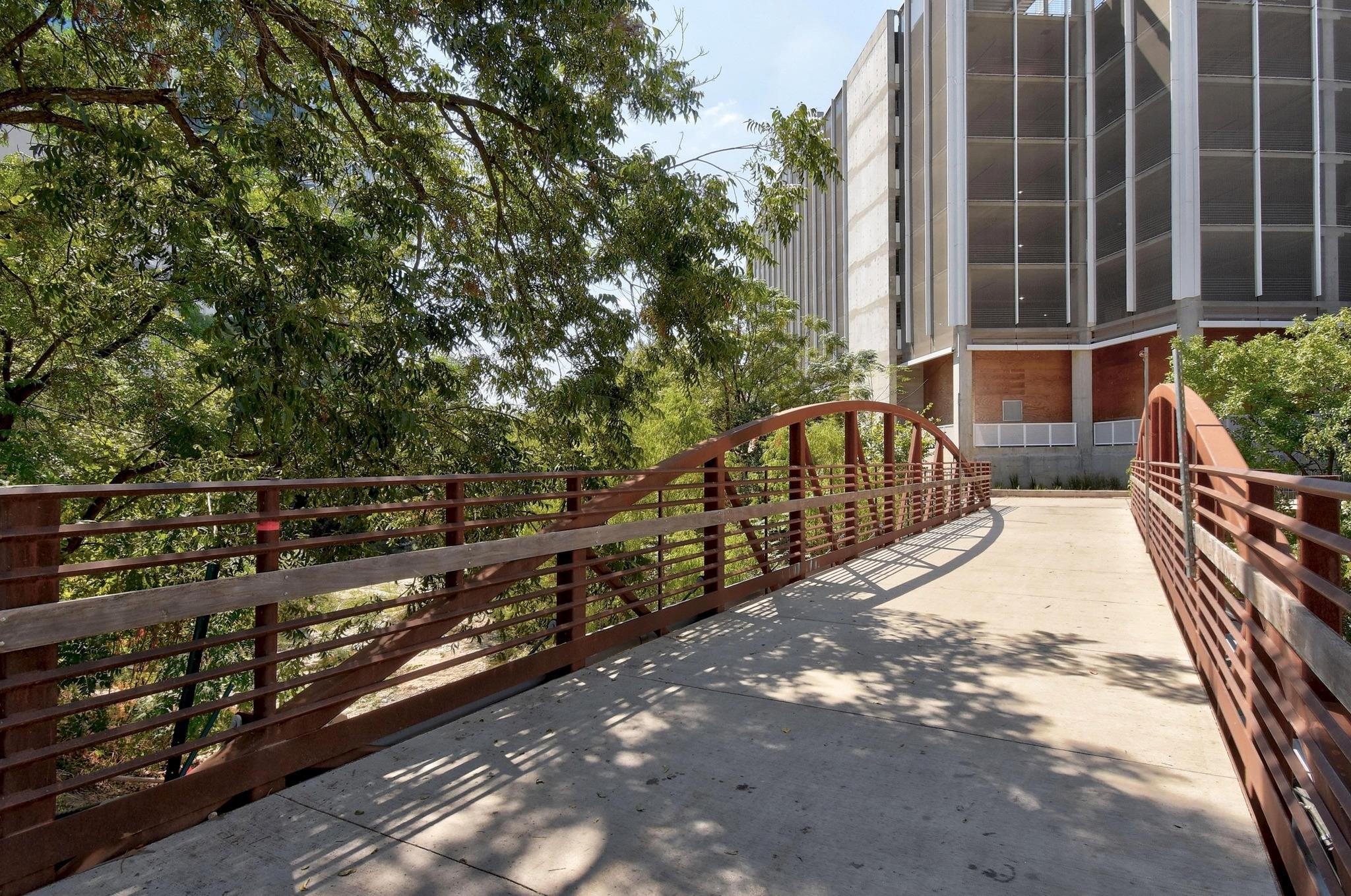 360 Nueces ST # 2407