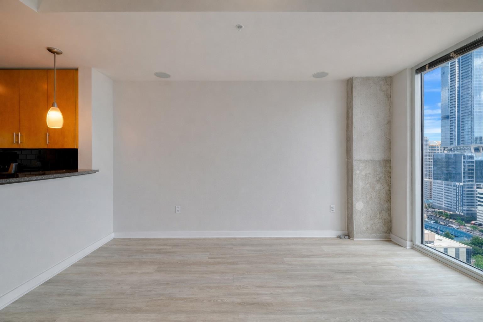 360 Nueces ST # 2407