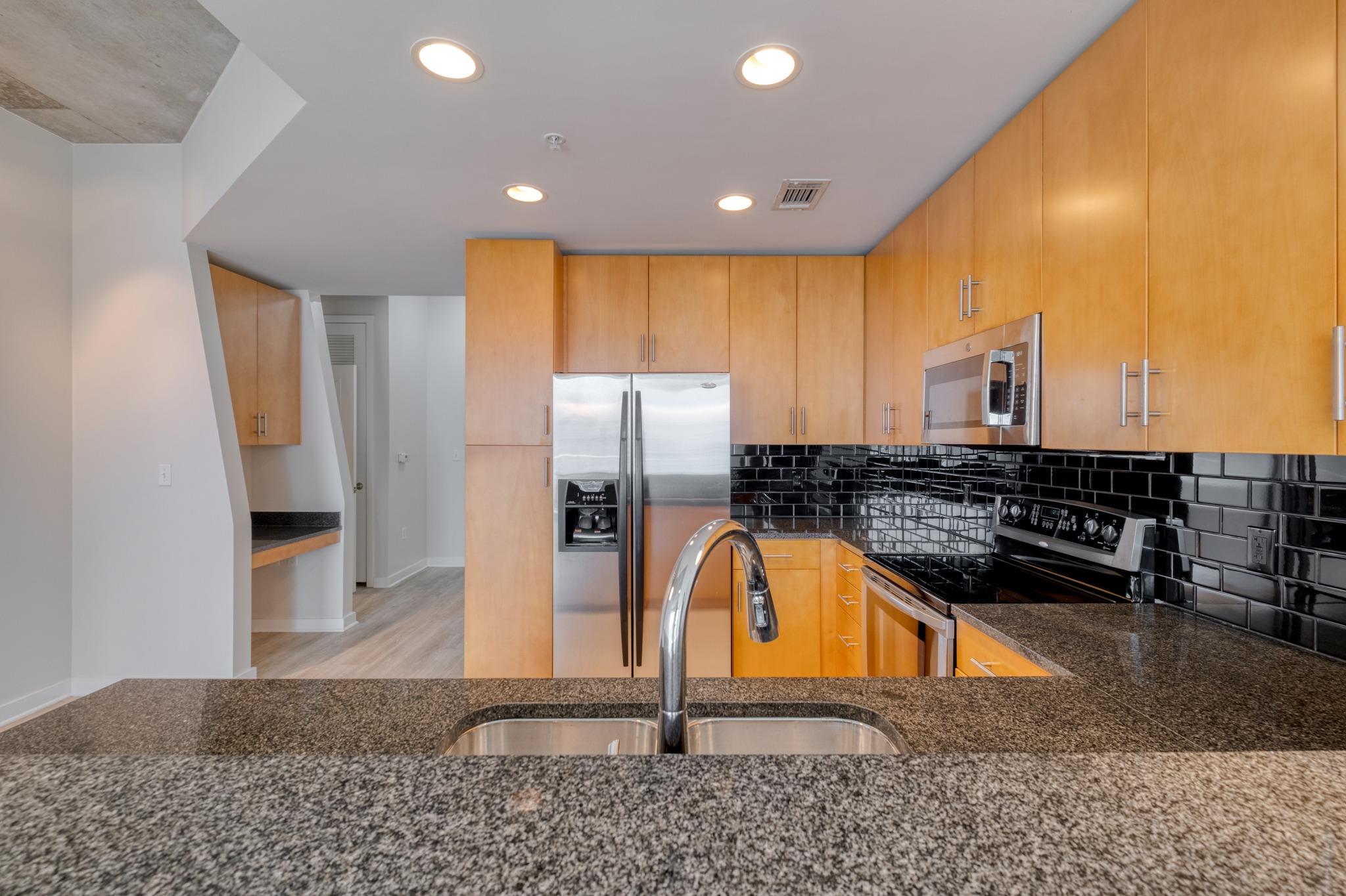 360 Nueces ST # 2407