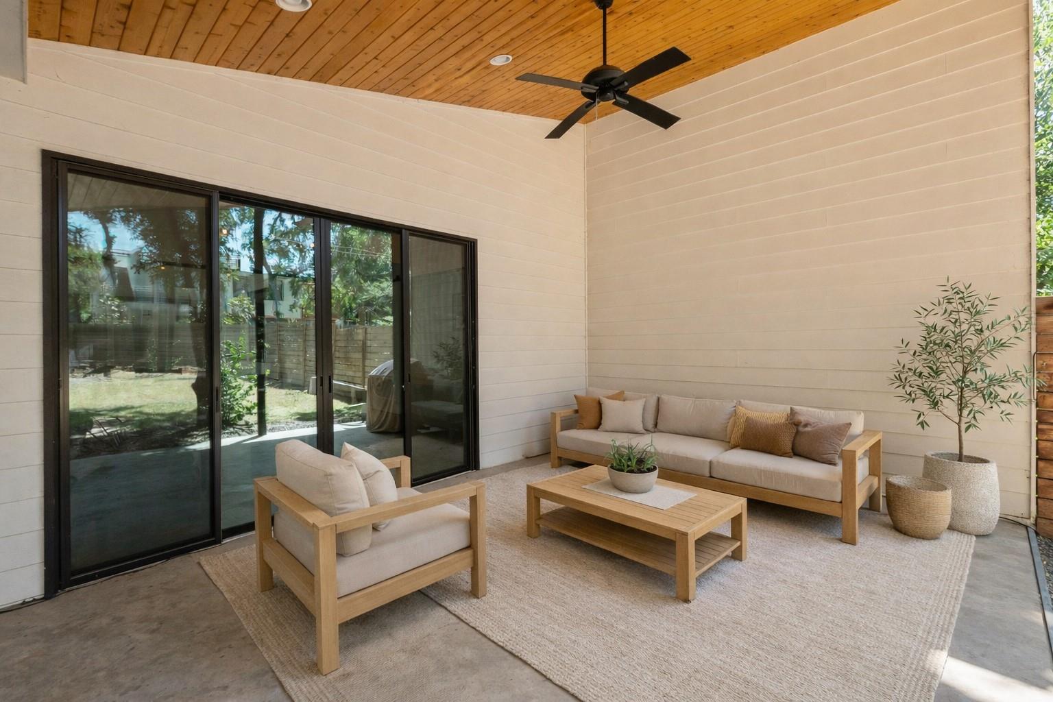 1005 Cardinal LN # B