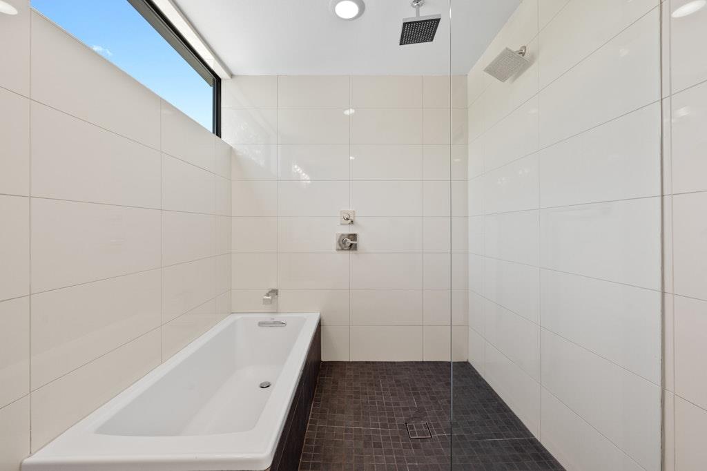 1005 Cardinal LN # B