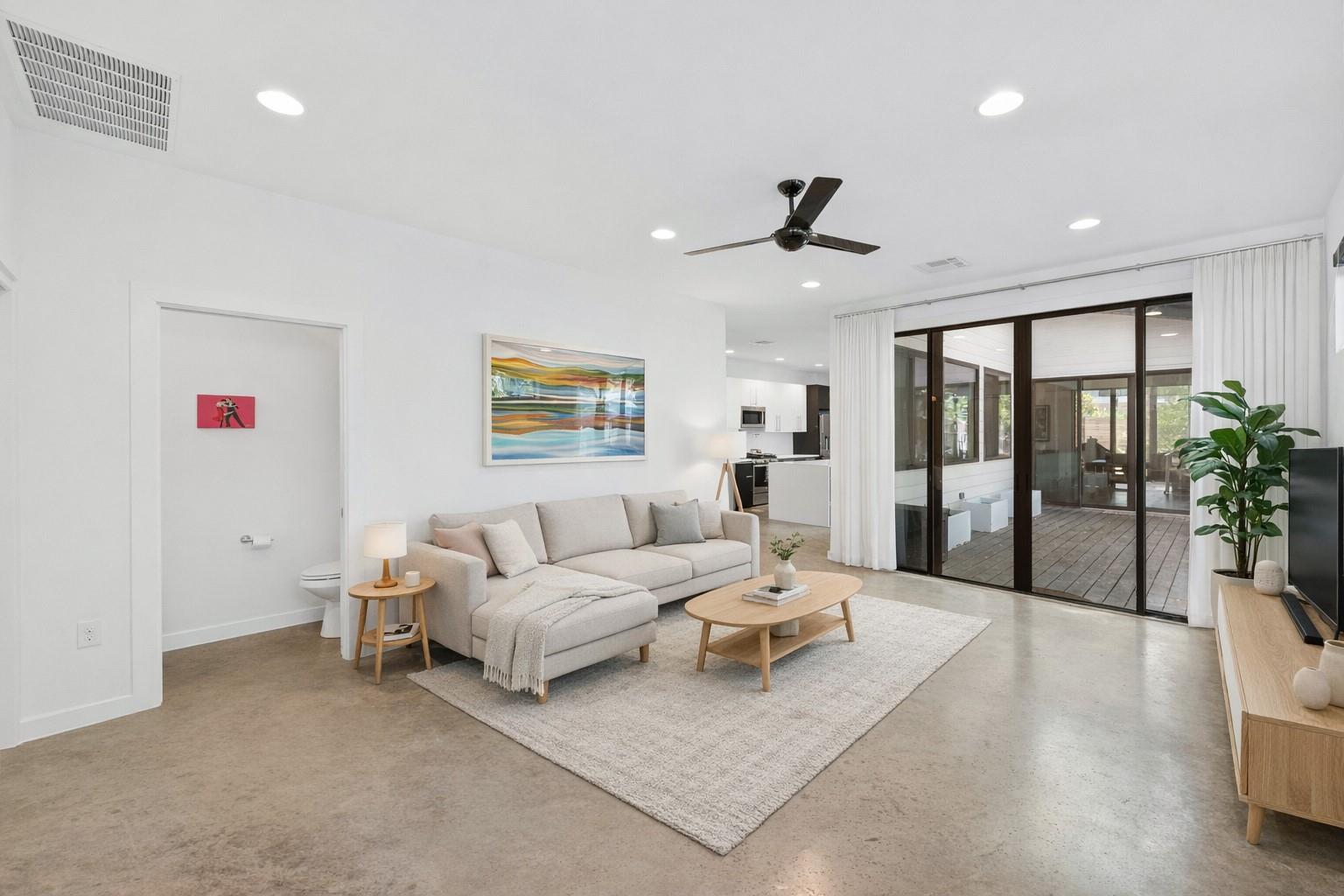 1005 Cardinal LN # B