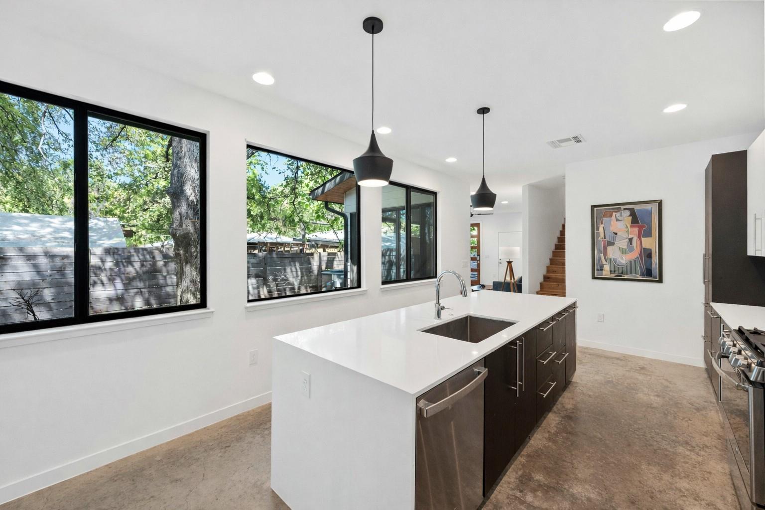 1005 Cardinal LN # B