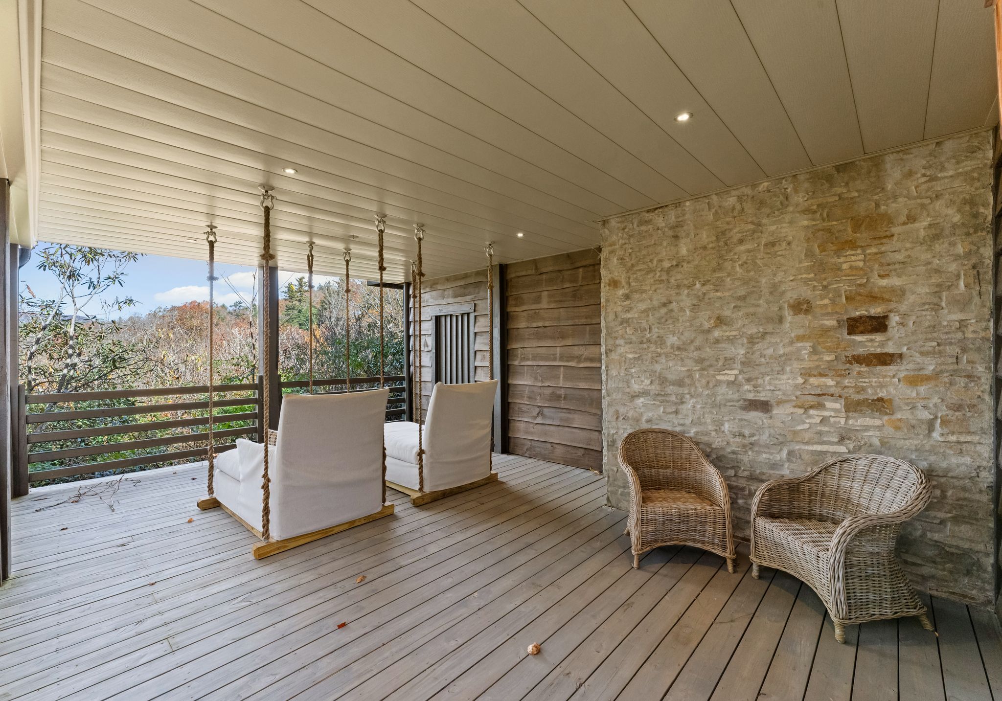 87&91 Salt Rock Court