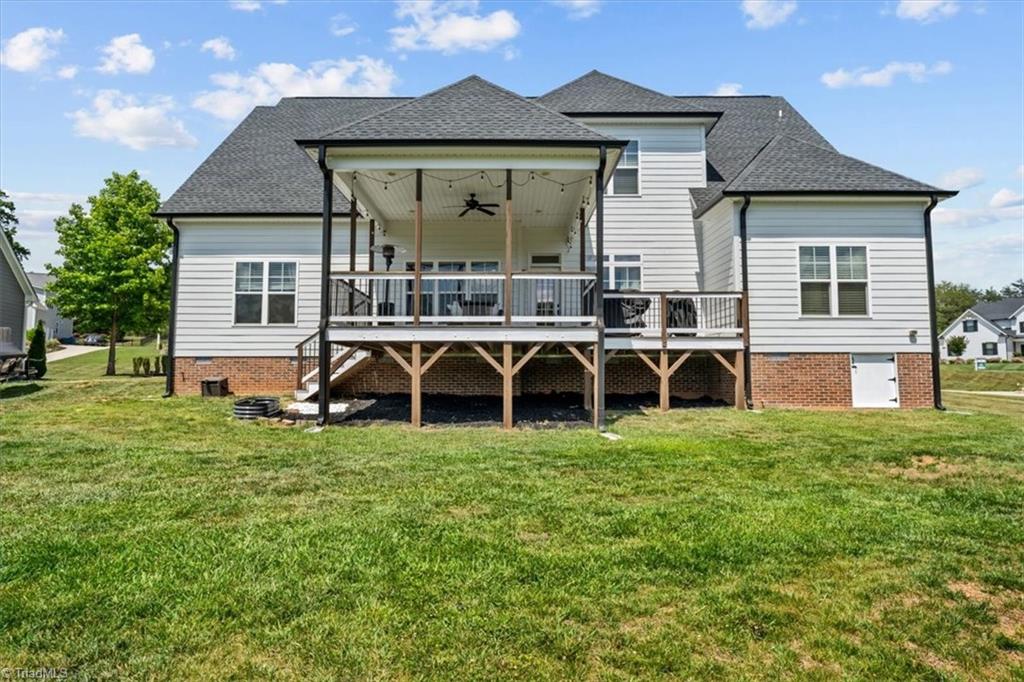 7105 Rae Farms Way