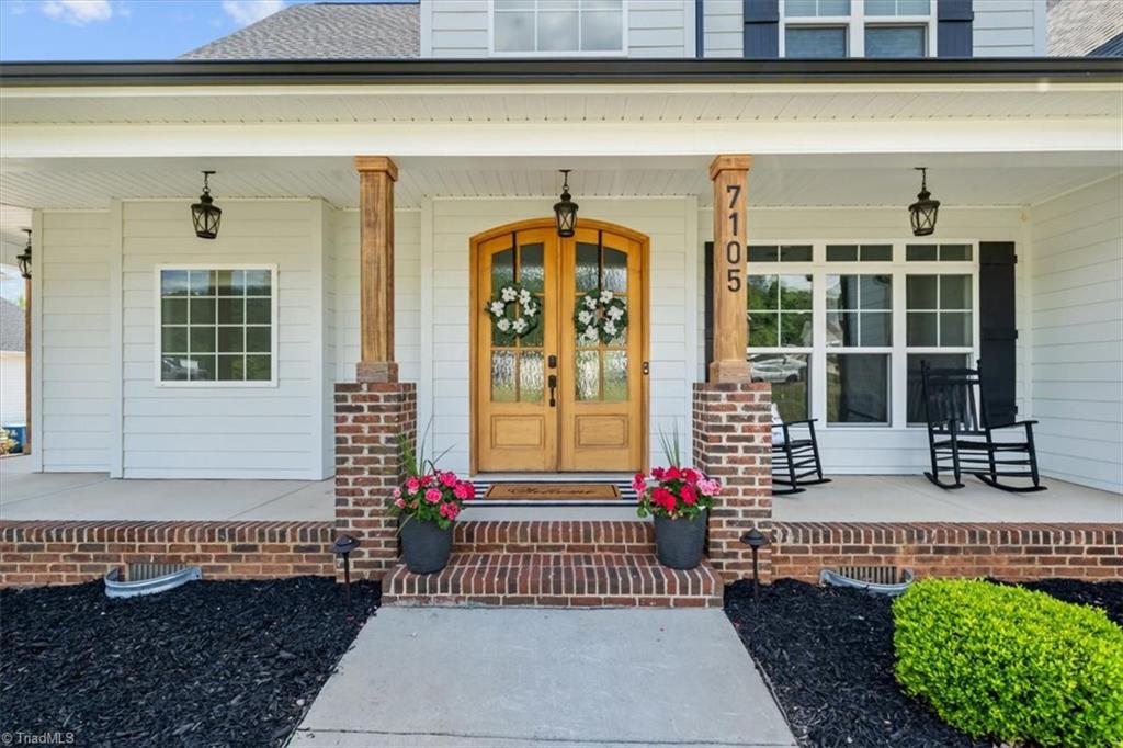 7105 Rae Farms Way