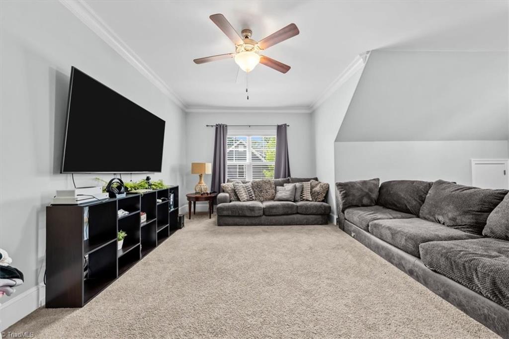 7105 Rae Farms Way