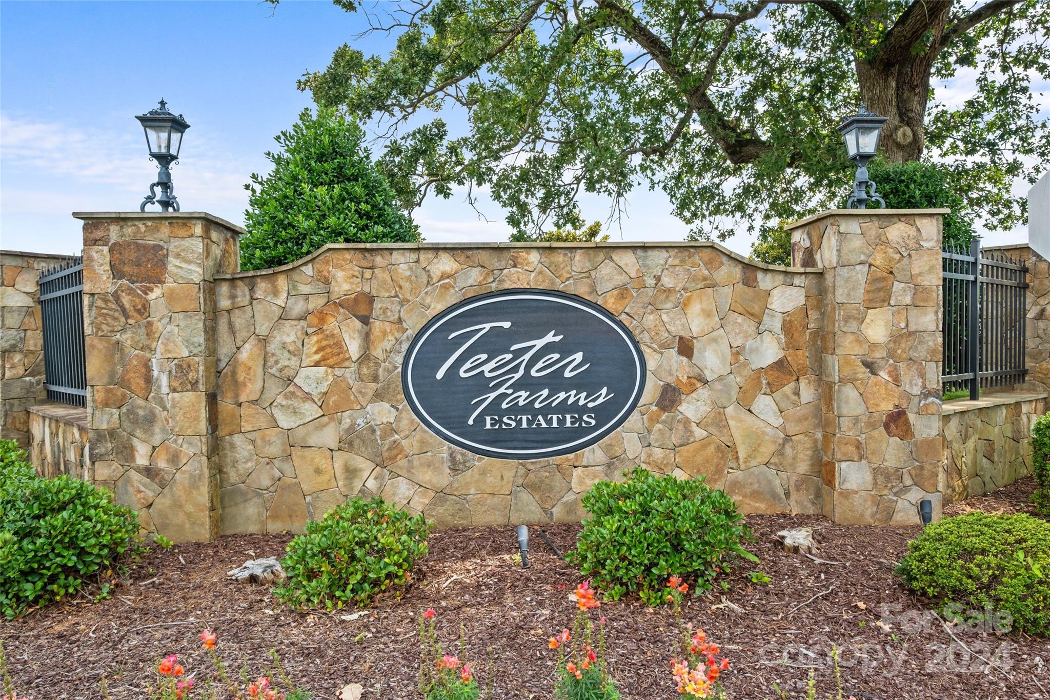 1585 Teeter Farms Drive