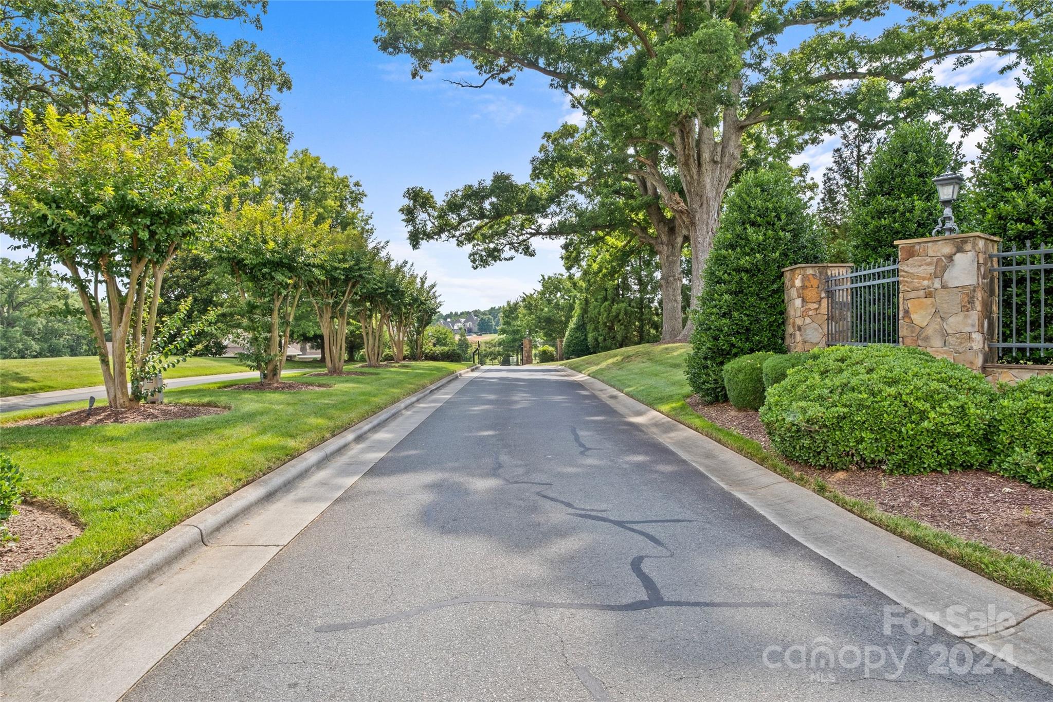 1585 Teeter Farms Drive