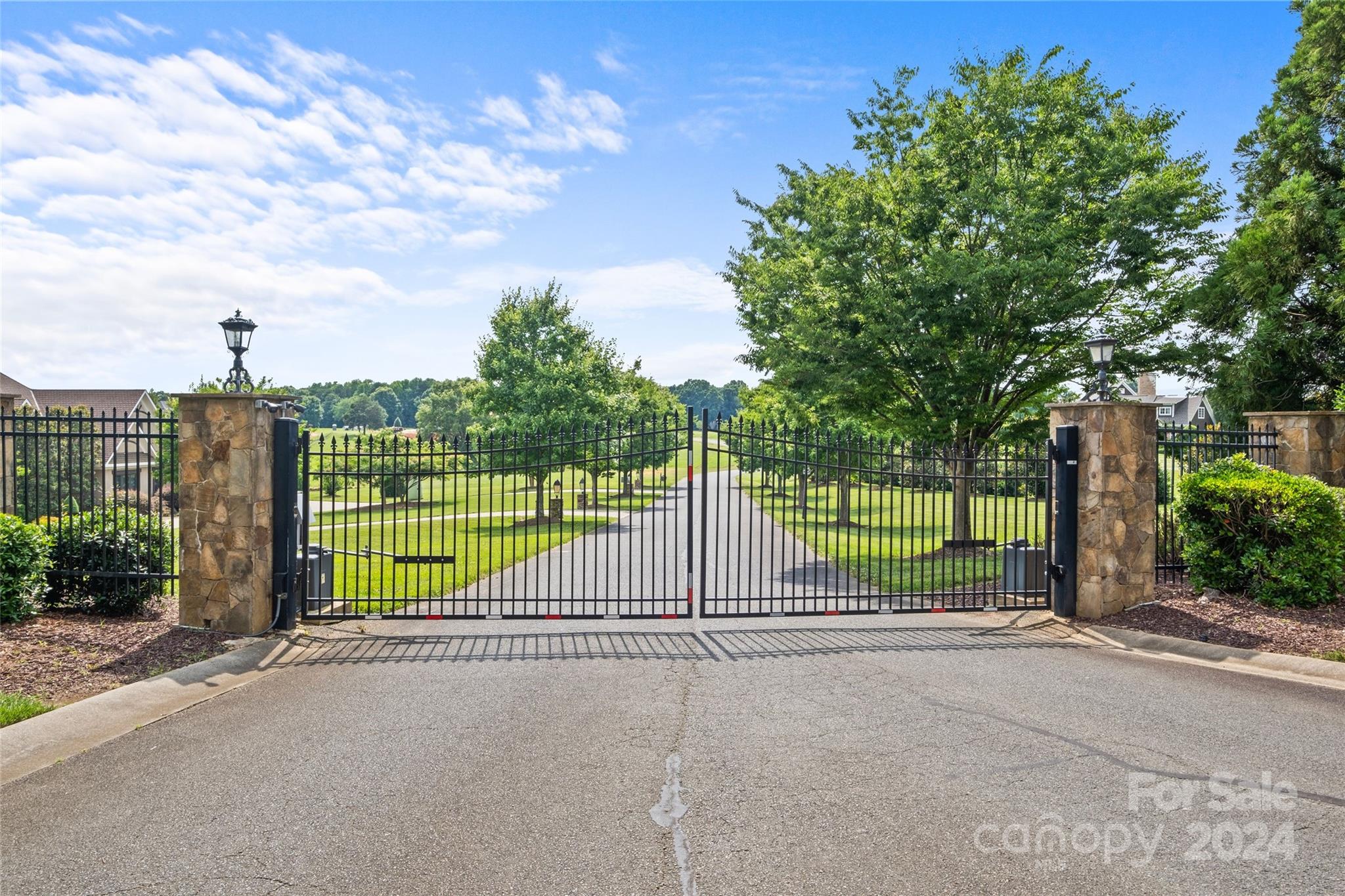 1585 Teeter Farms Drive