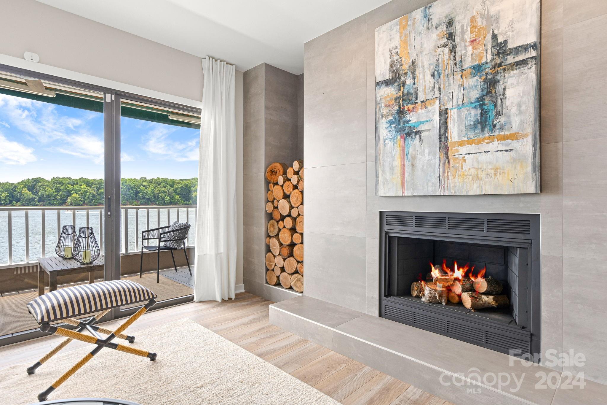 7340 Lakefront Drive Unit: 4