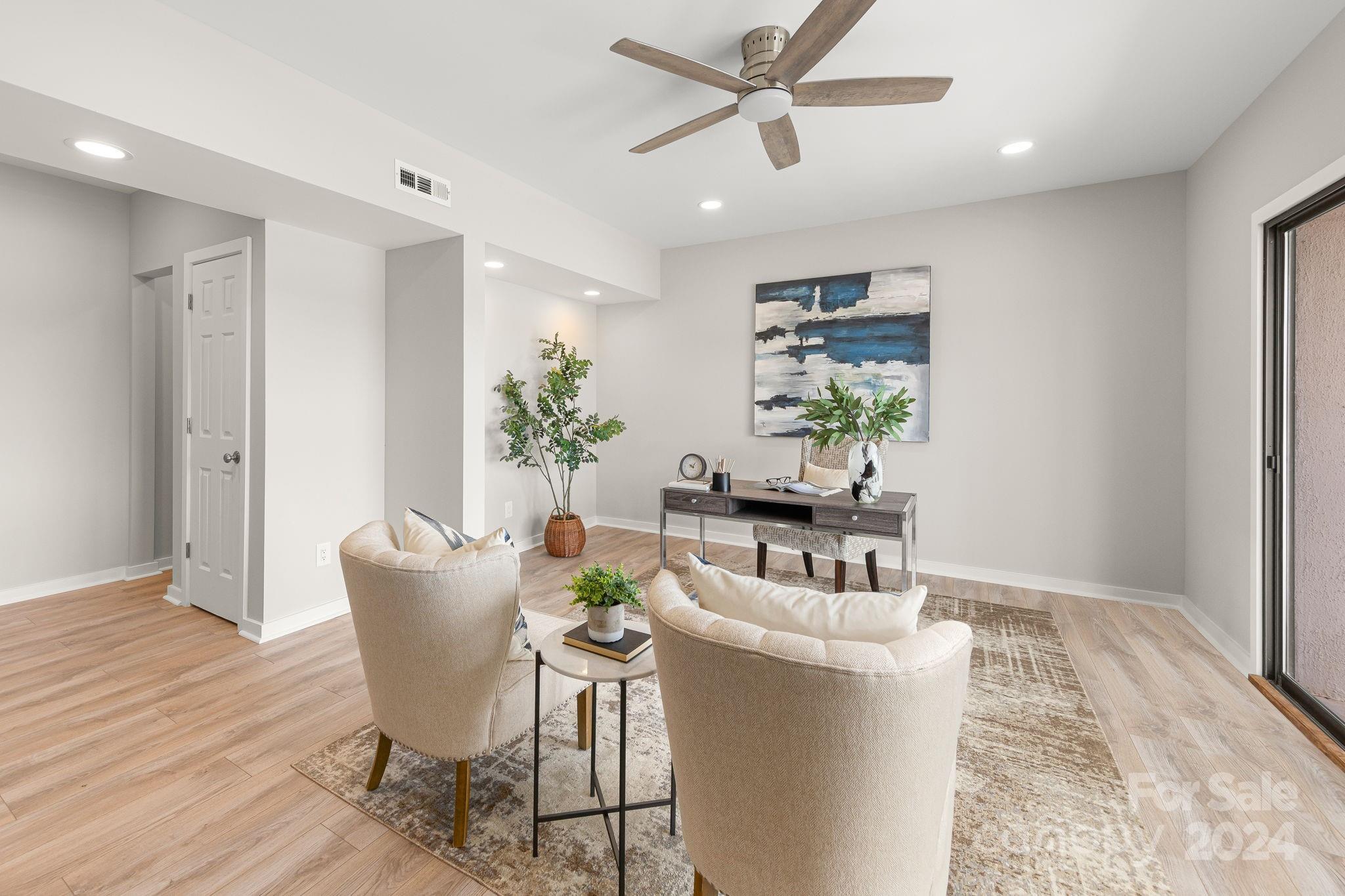 7340 Lakefront Drive Unit: 4