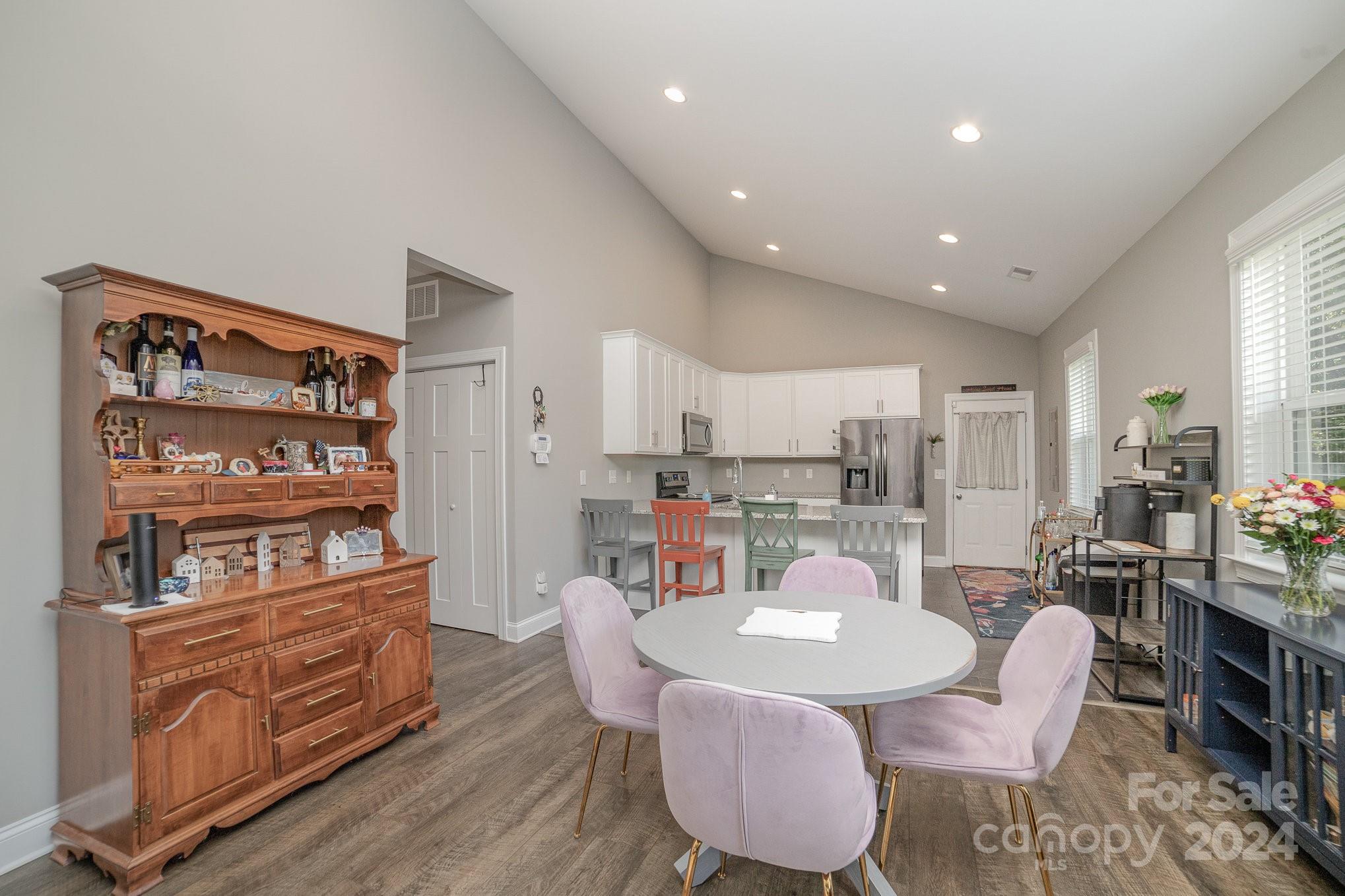 3906 Sofley Road
